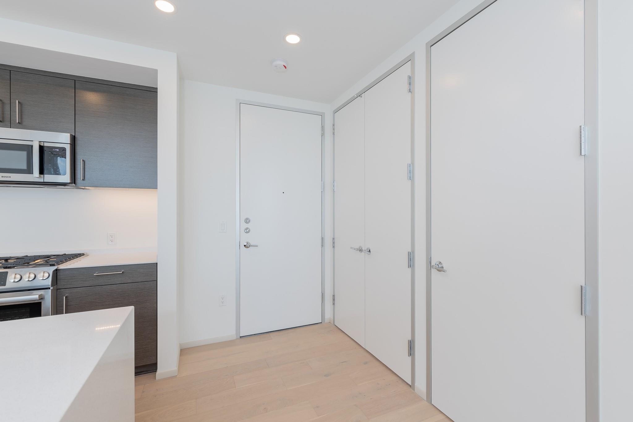 301 West Ave # 1802