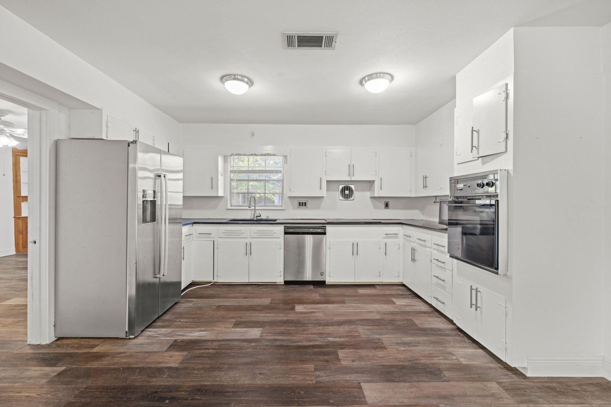 2326 Hartford RD Unit: 1/2