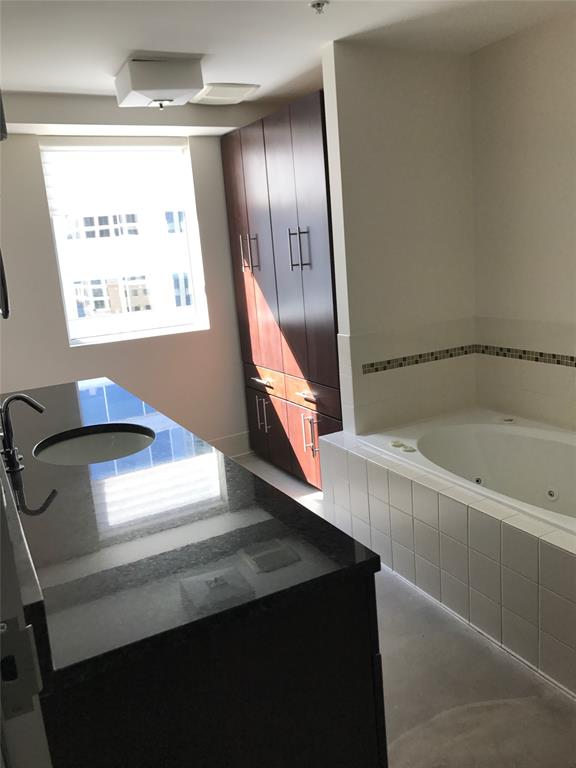 800 Brazos ST # 1102