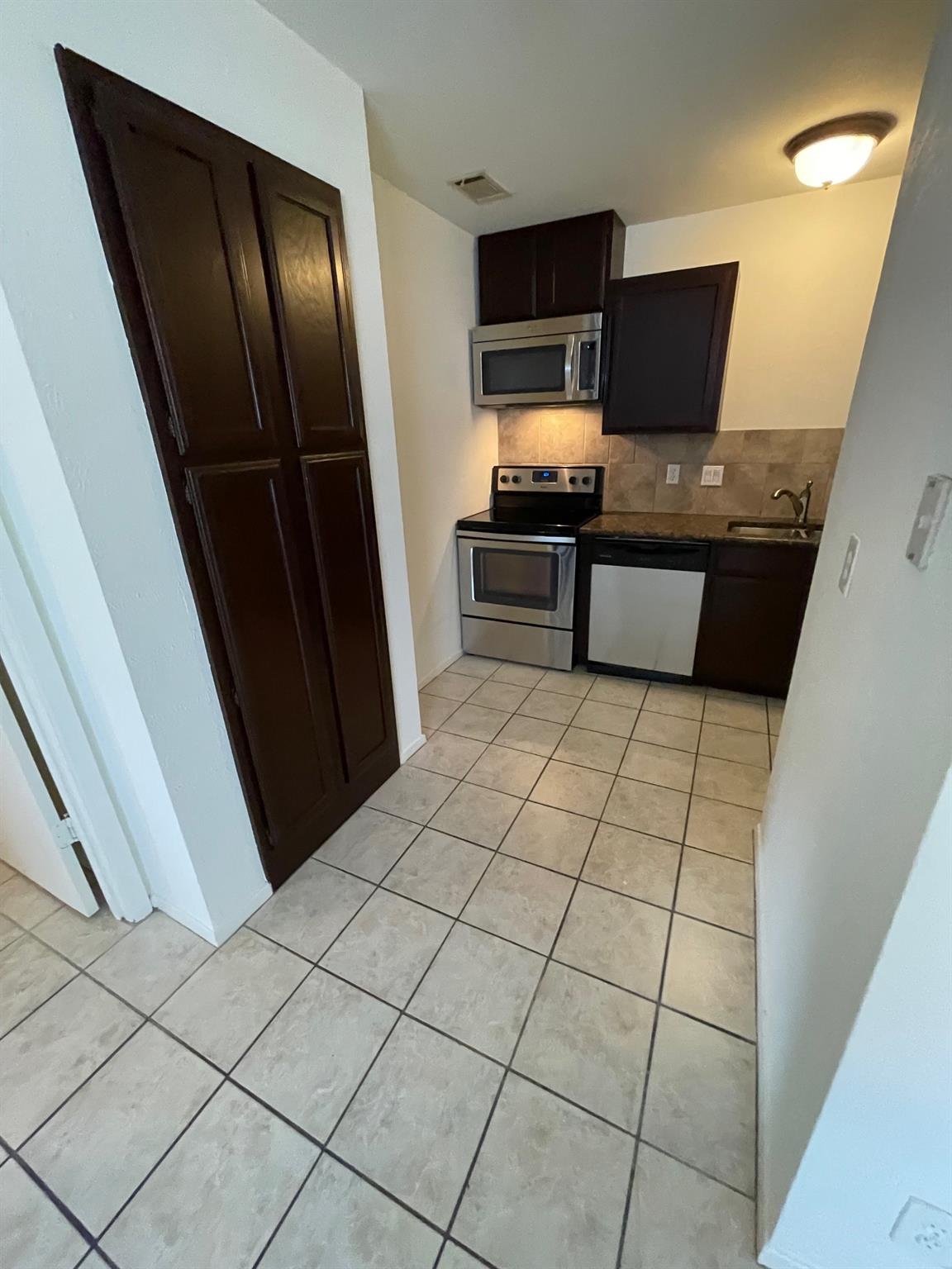 4405 Avenue A Ave # 4