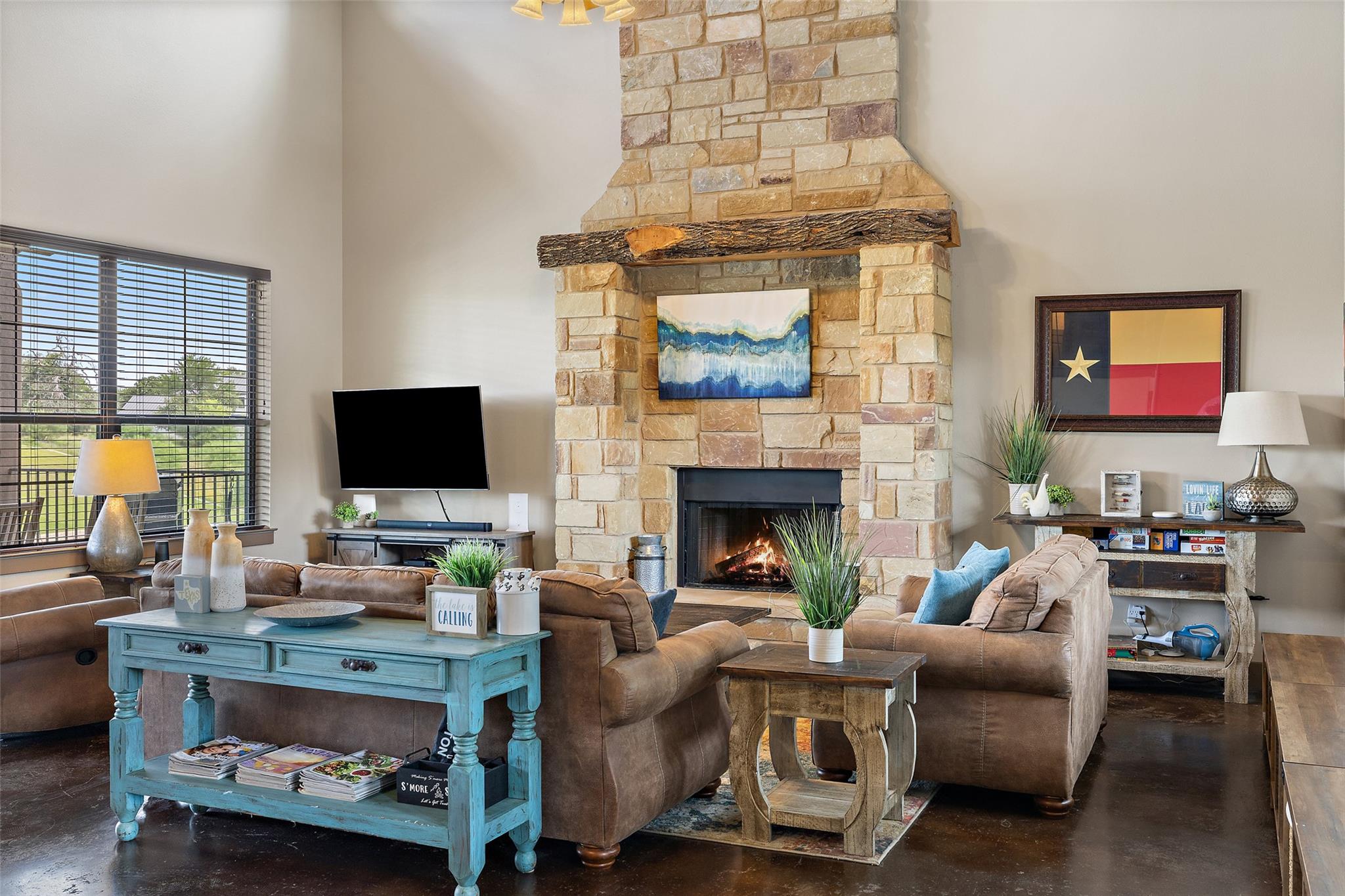 186 Sleepy Oaks DR