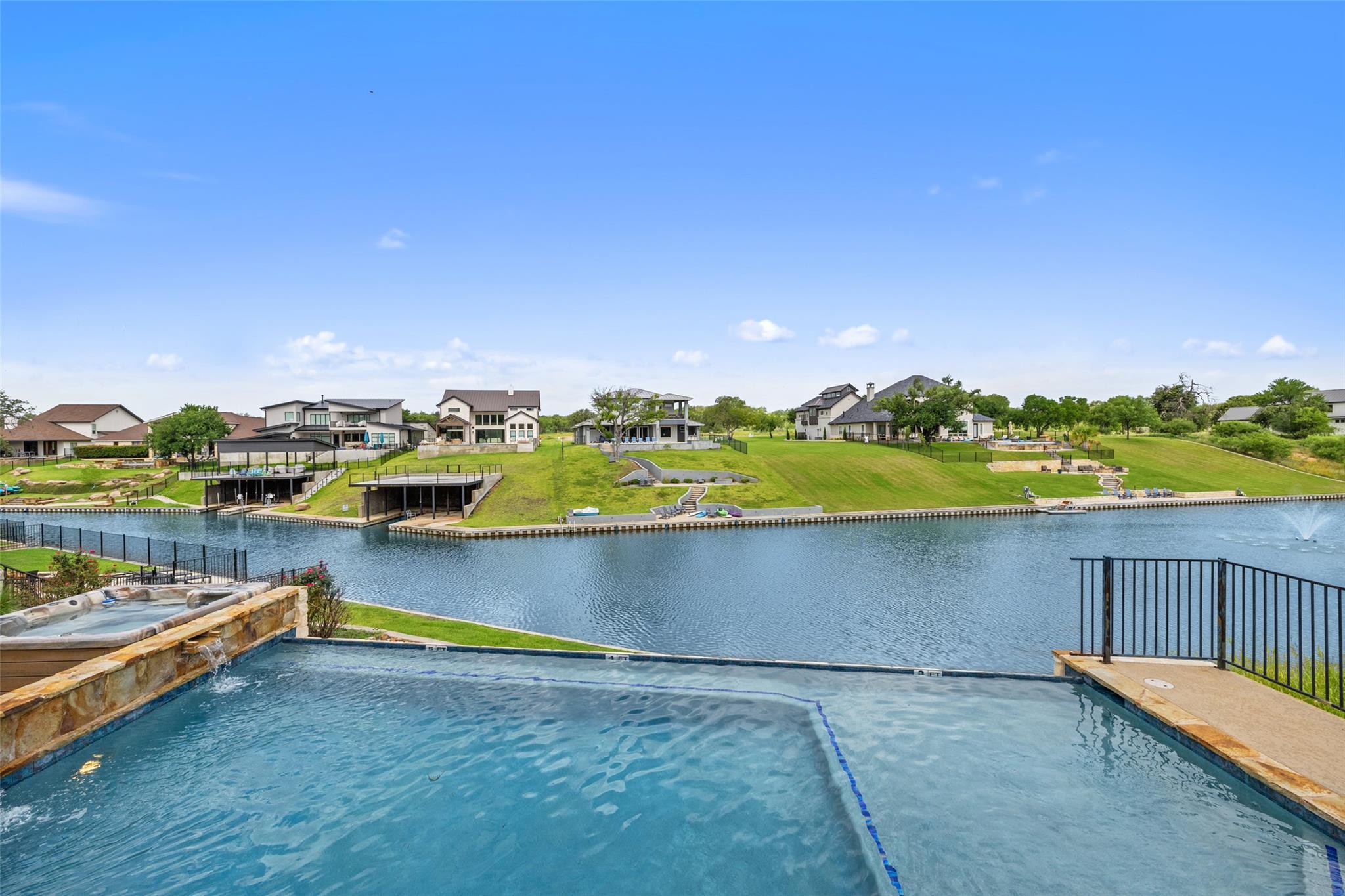 186 Sleepy Oaks DR
