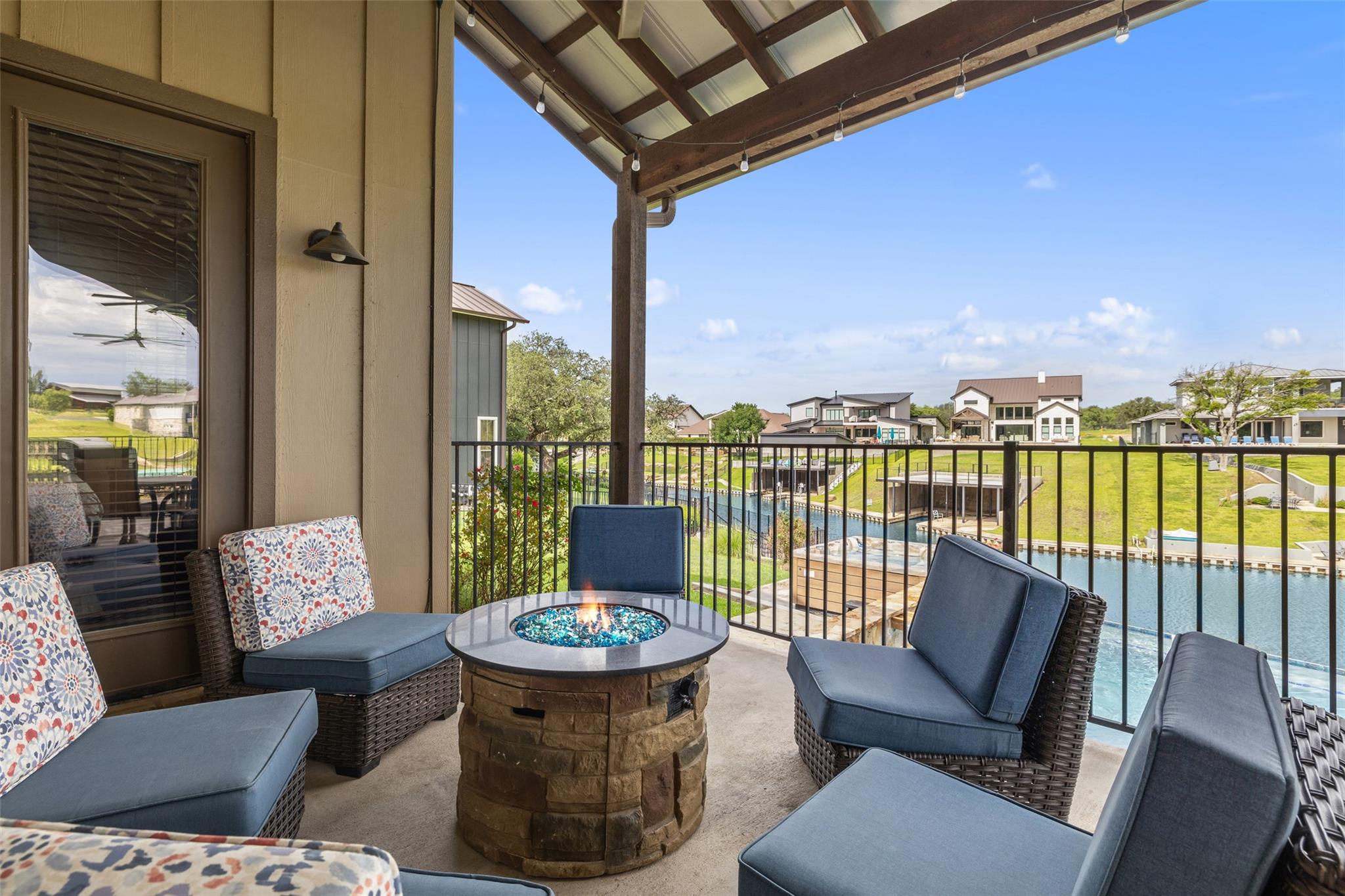 186 Sleepy Oaks DR