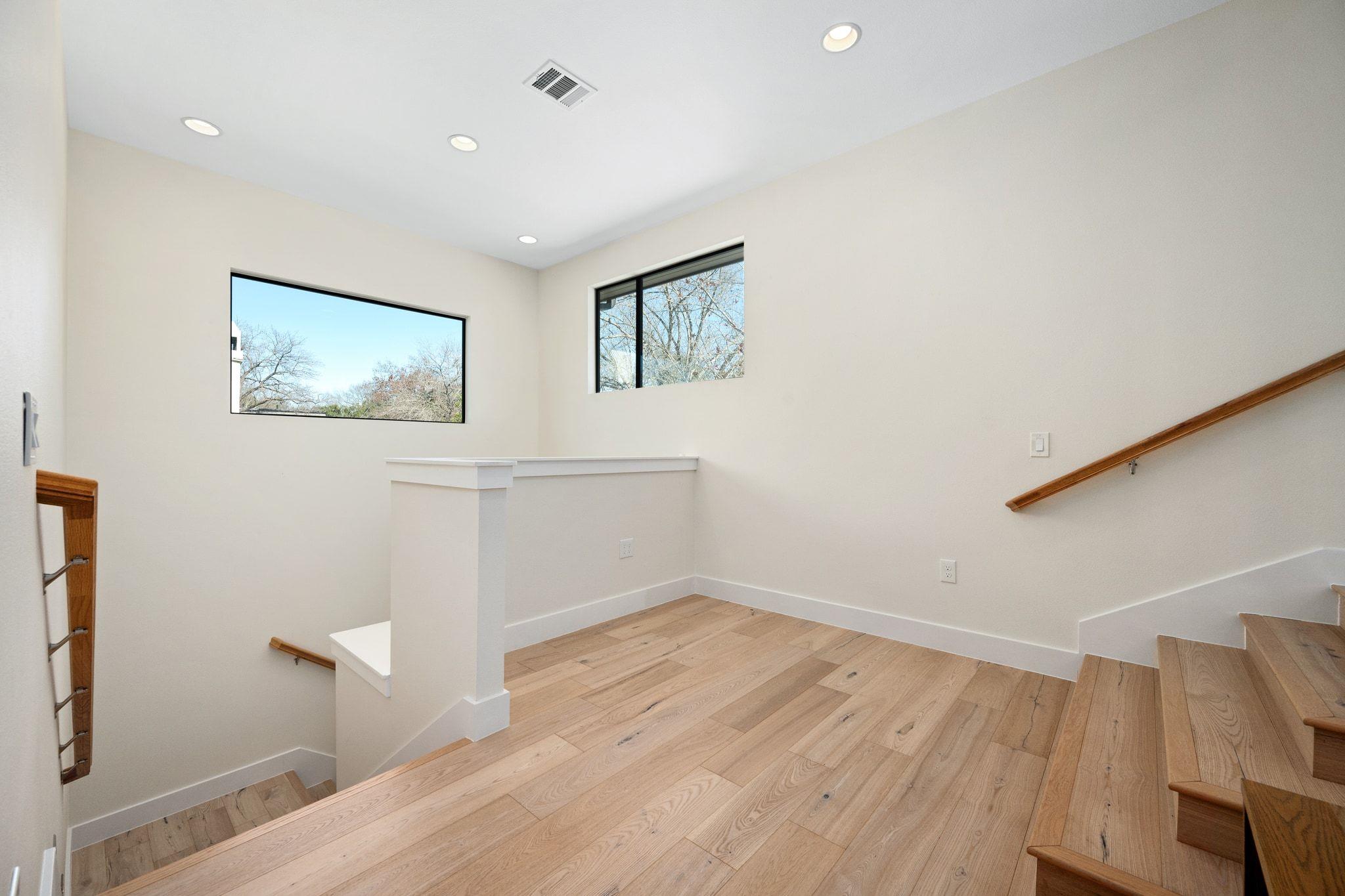 6104 Cary DR