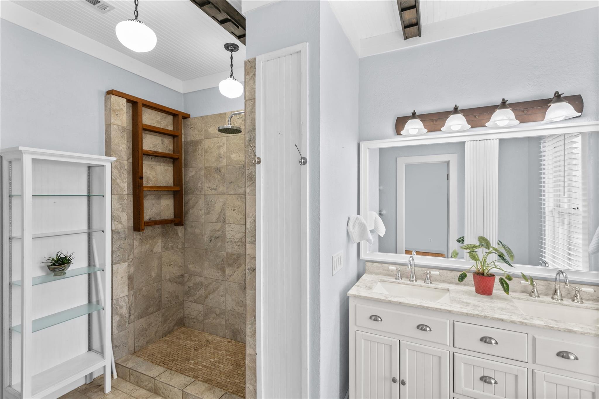 500 and 450 Springlake DR