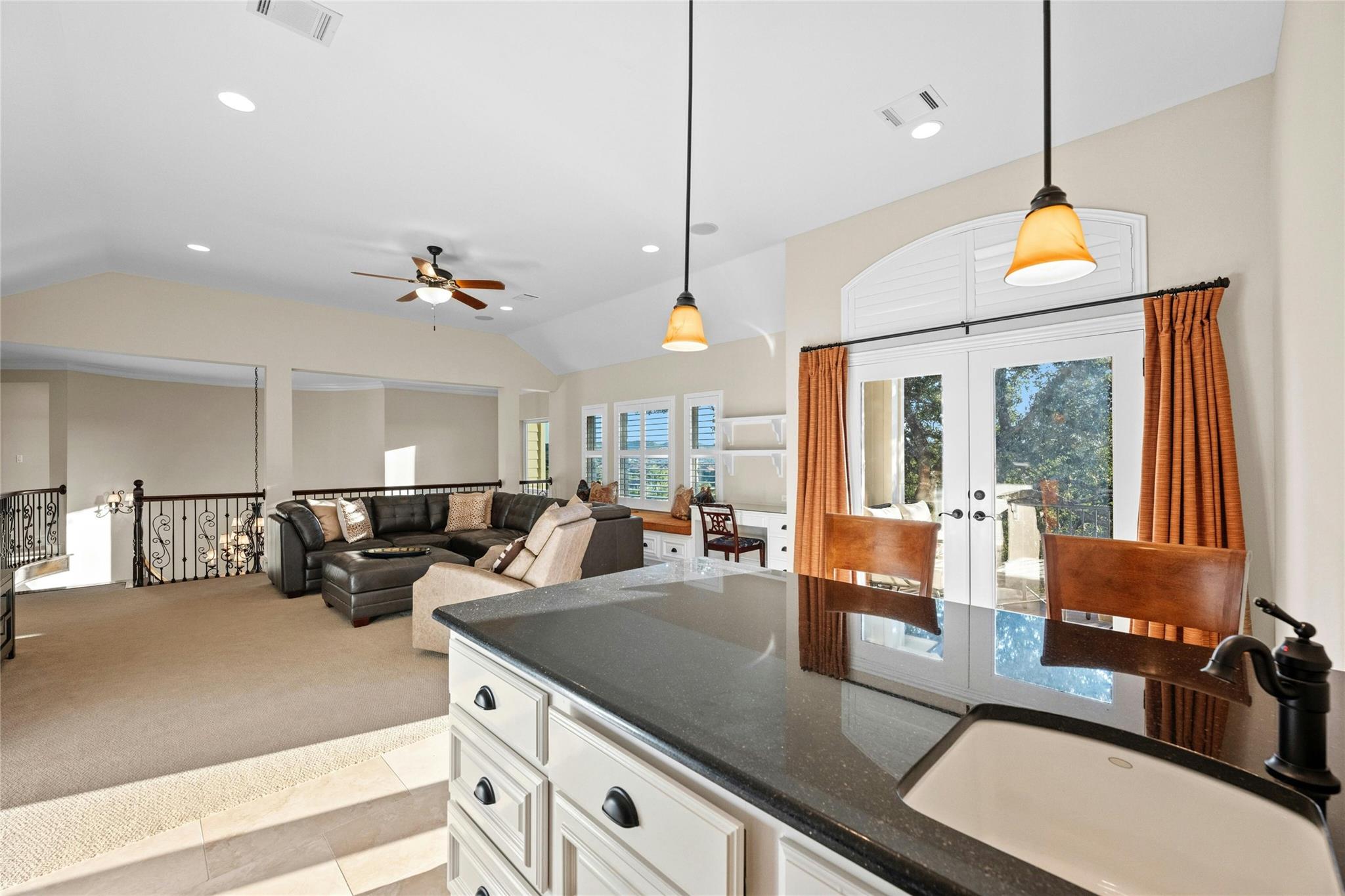604 FLAMINGO CV