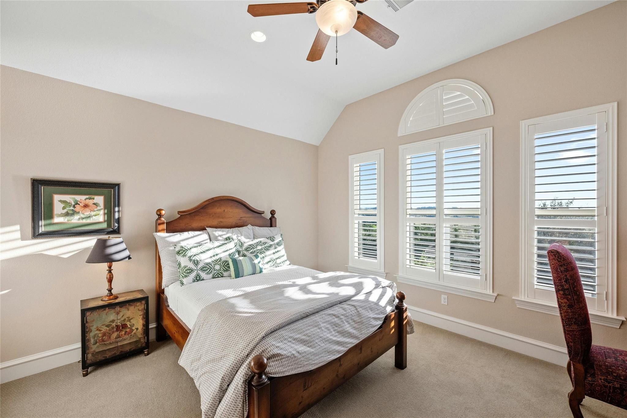 604 FLAMINGO CV