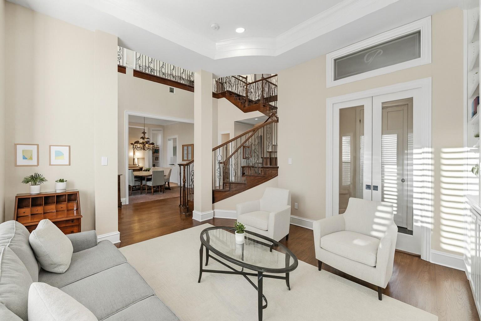 604 FLAMINGO CV