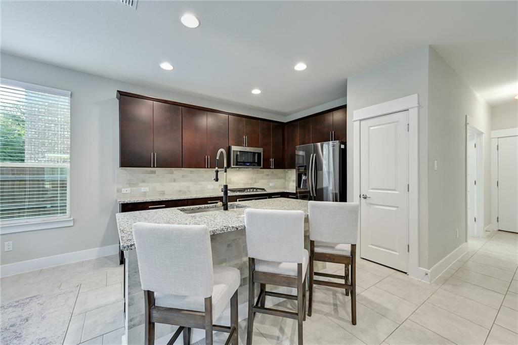 1051 Kenney Fort XING # 52