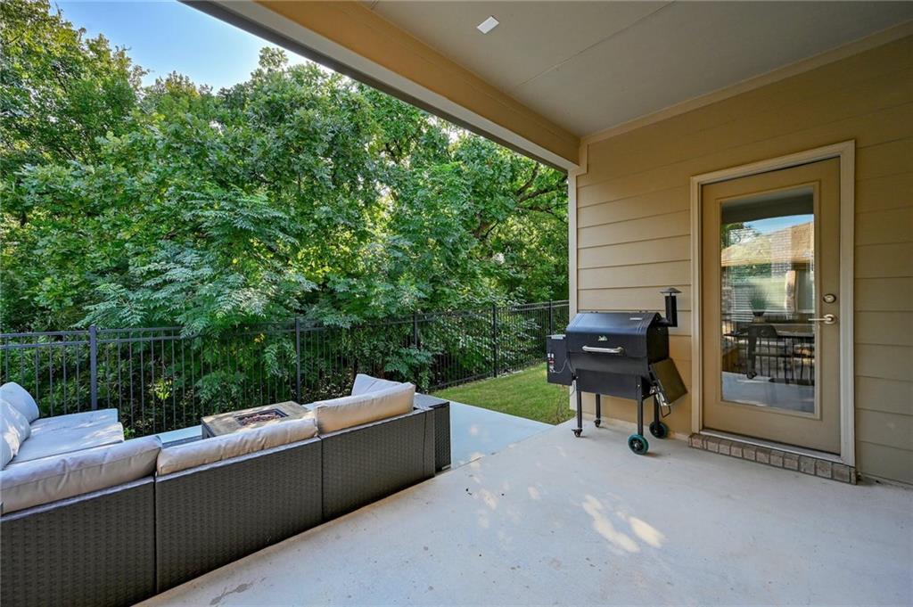 1051 Kenney Fort XING # 52