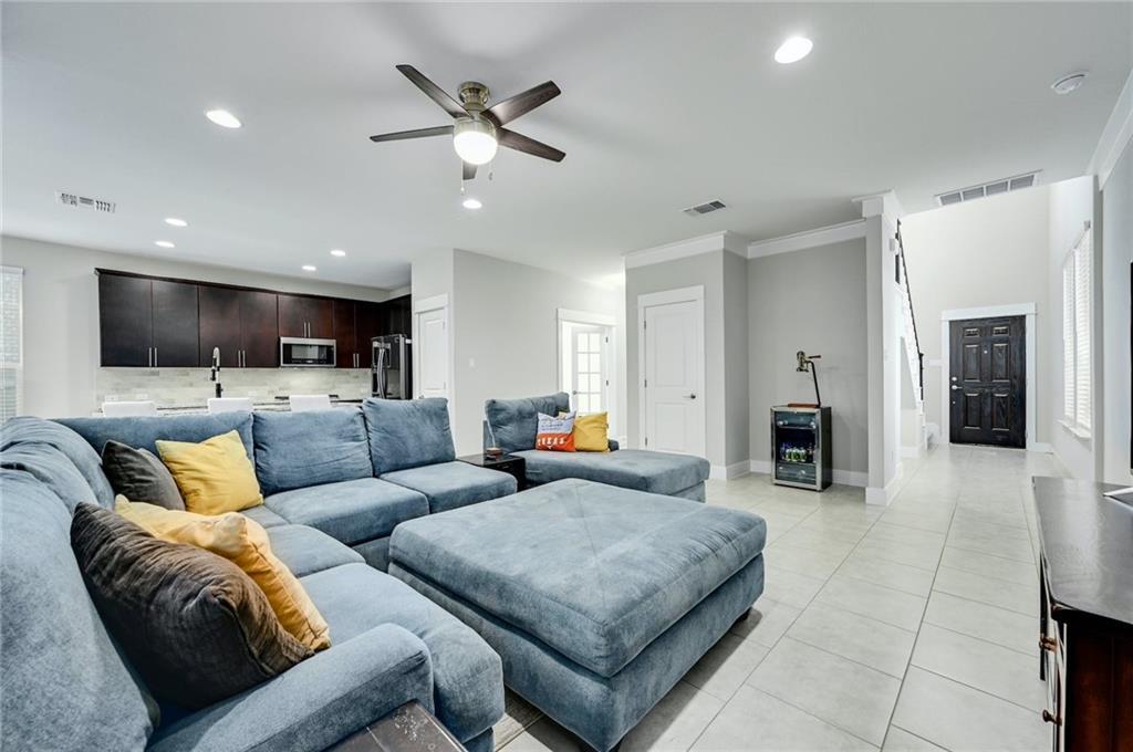 1051 Kenney Fort XING # 52