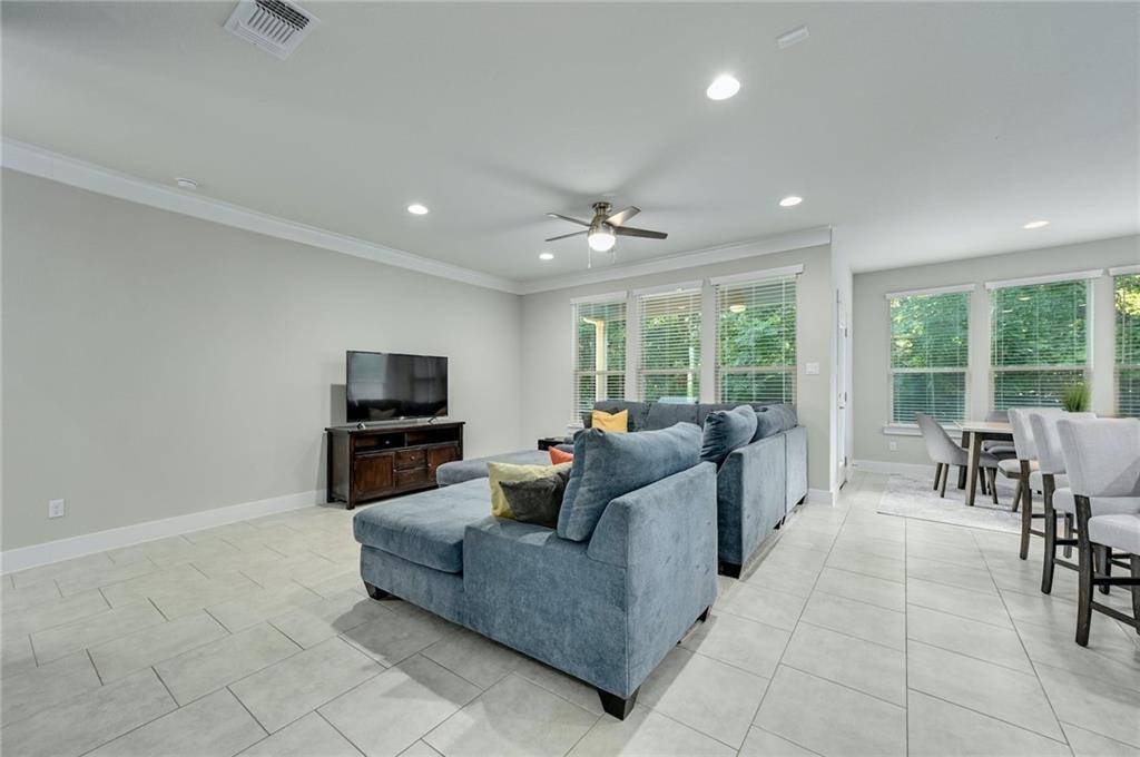 1051 Kenney Fort XING # 52