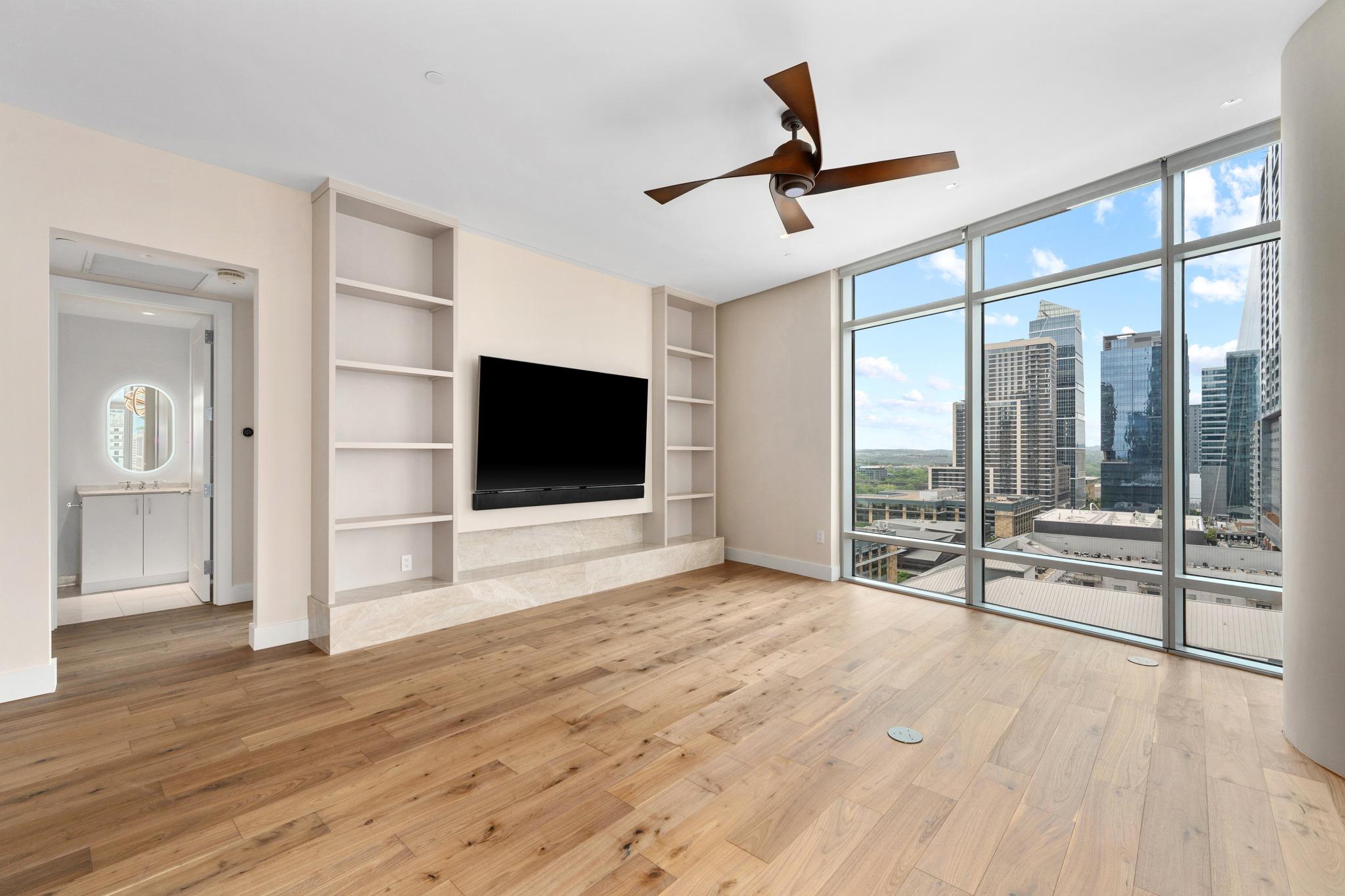 200 Congress Ave # 15E