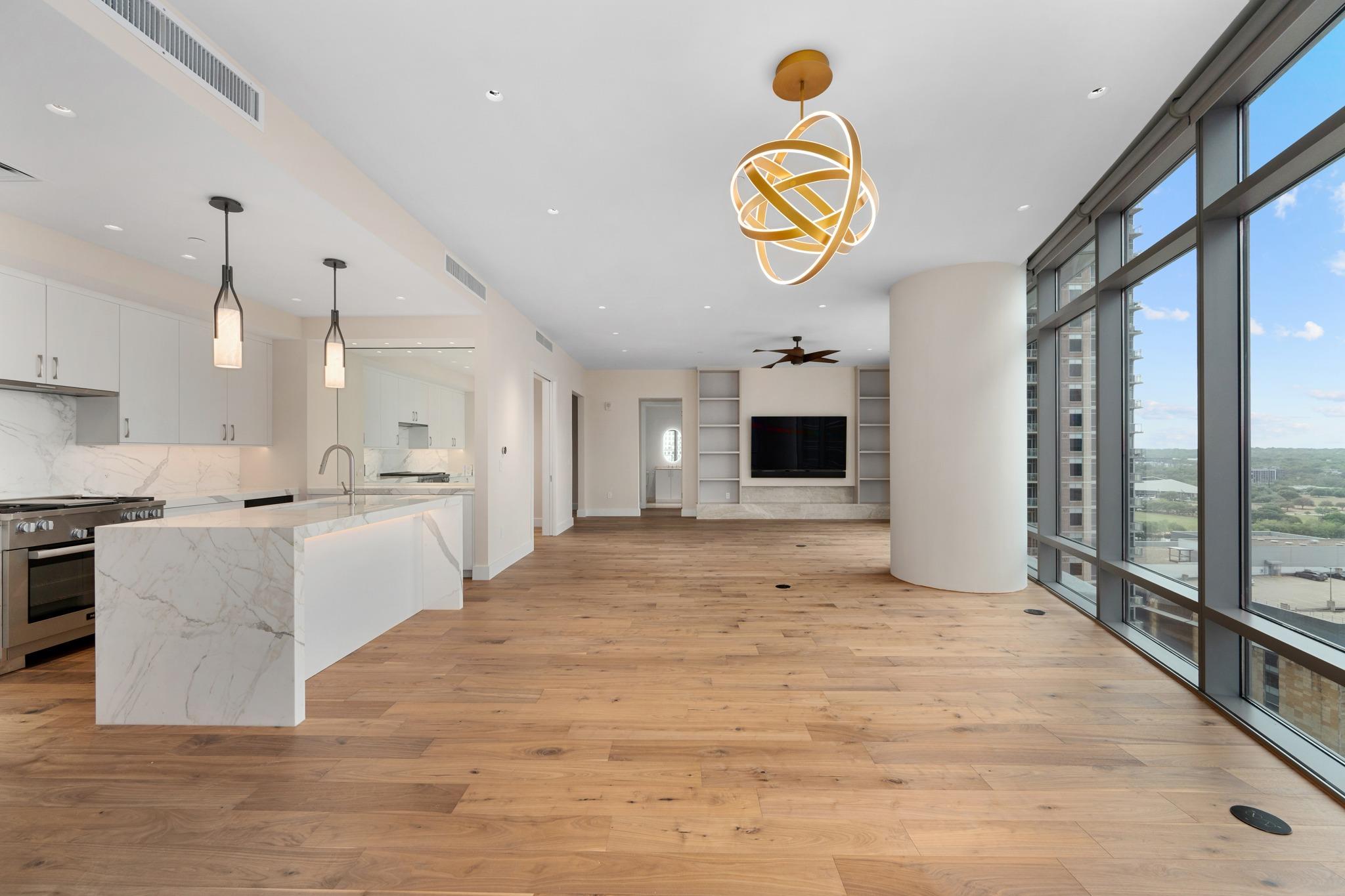 200 Congress Ave # 15E