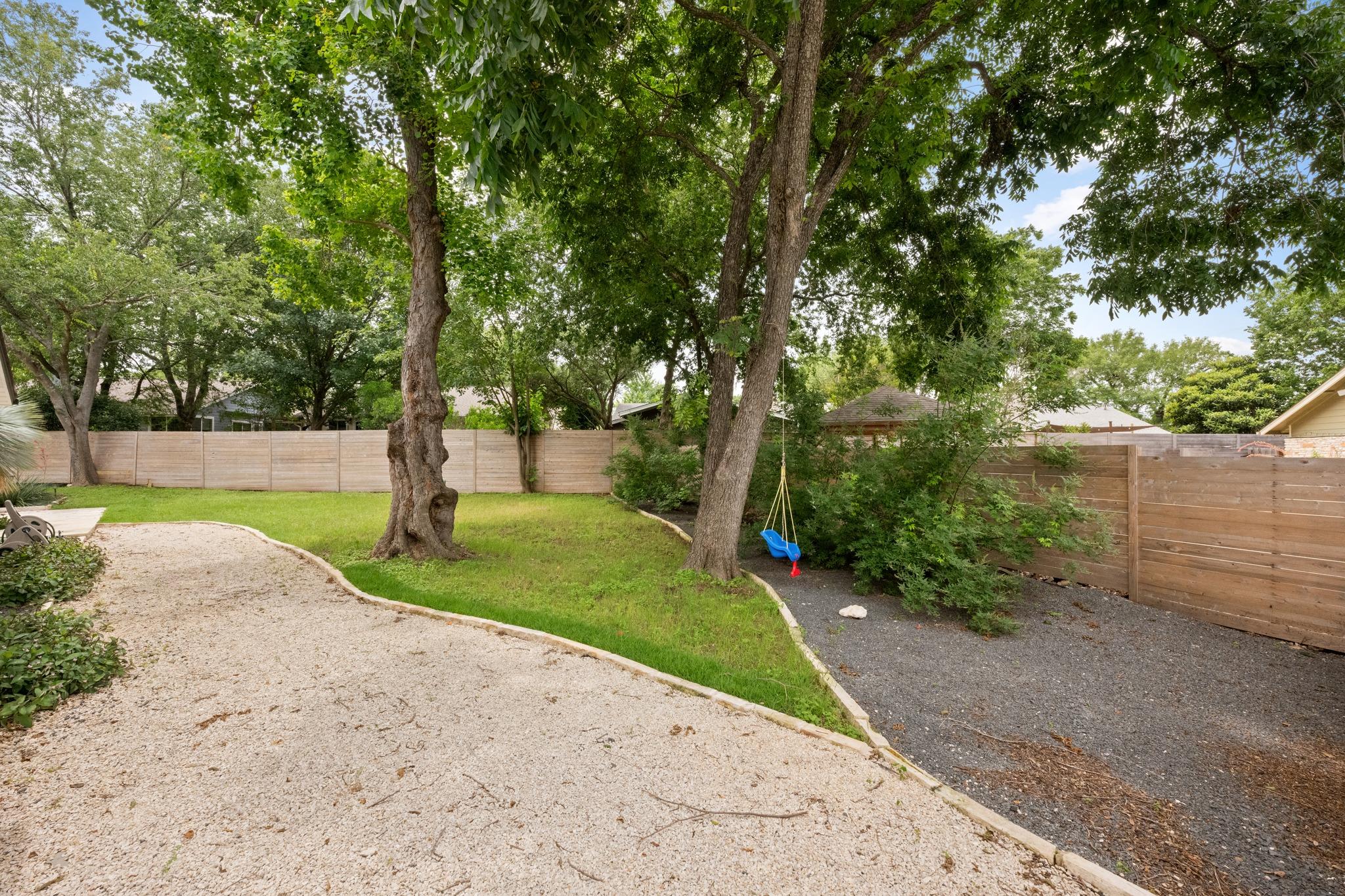 6304 Berkeley CV