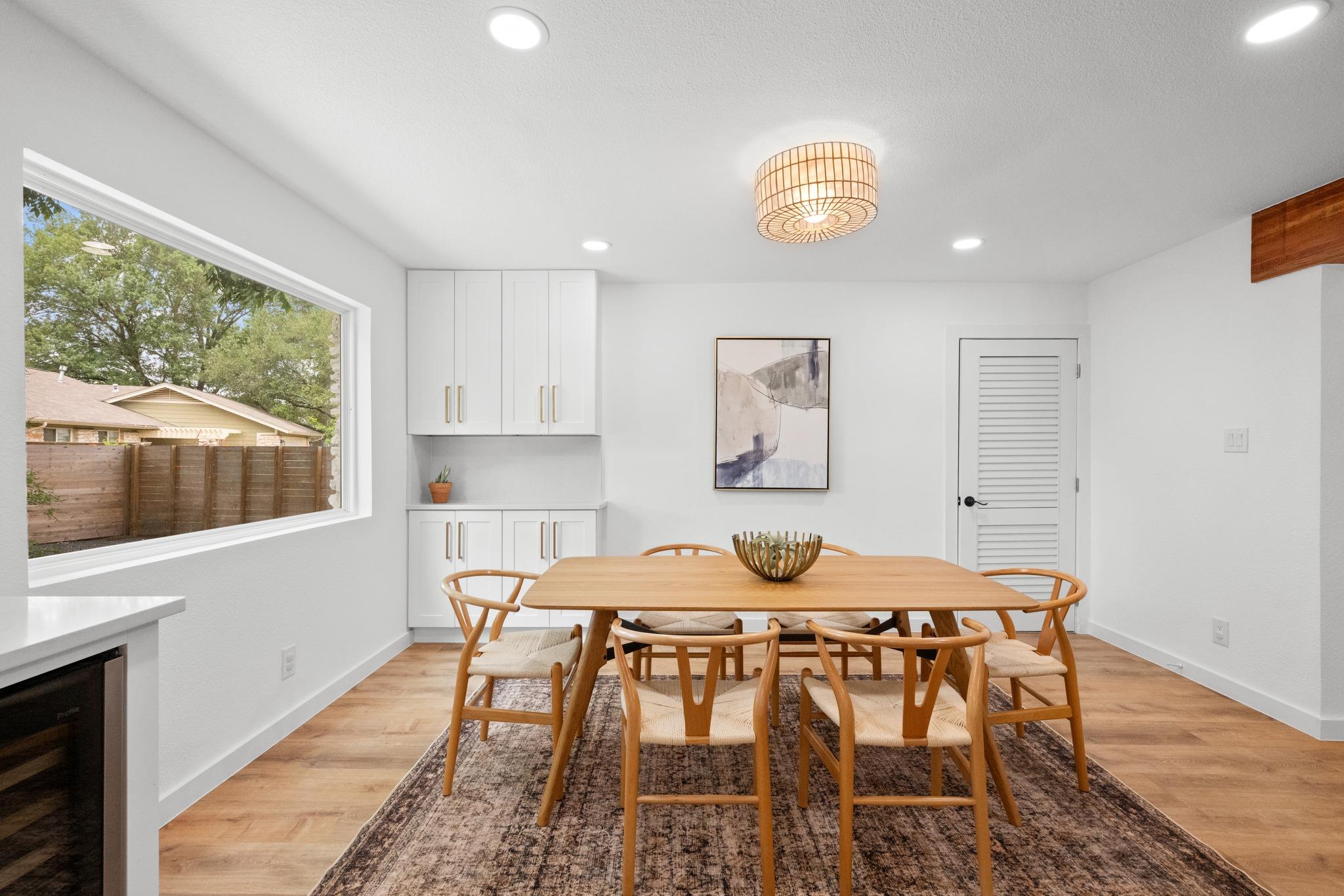6304 Berkeley CV
