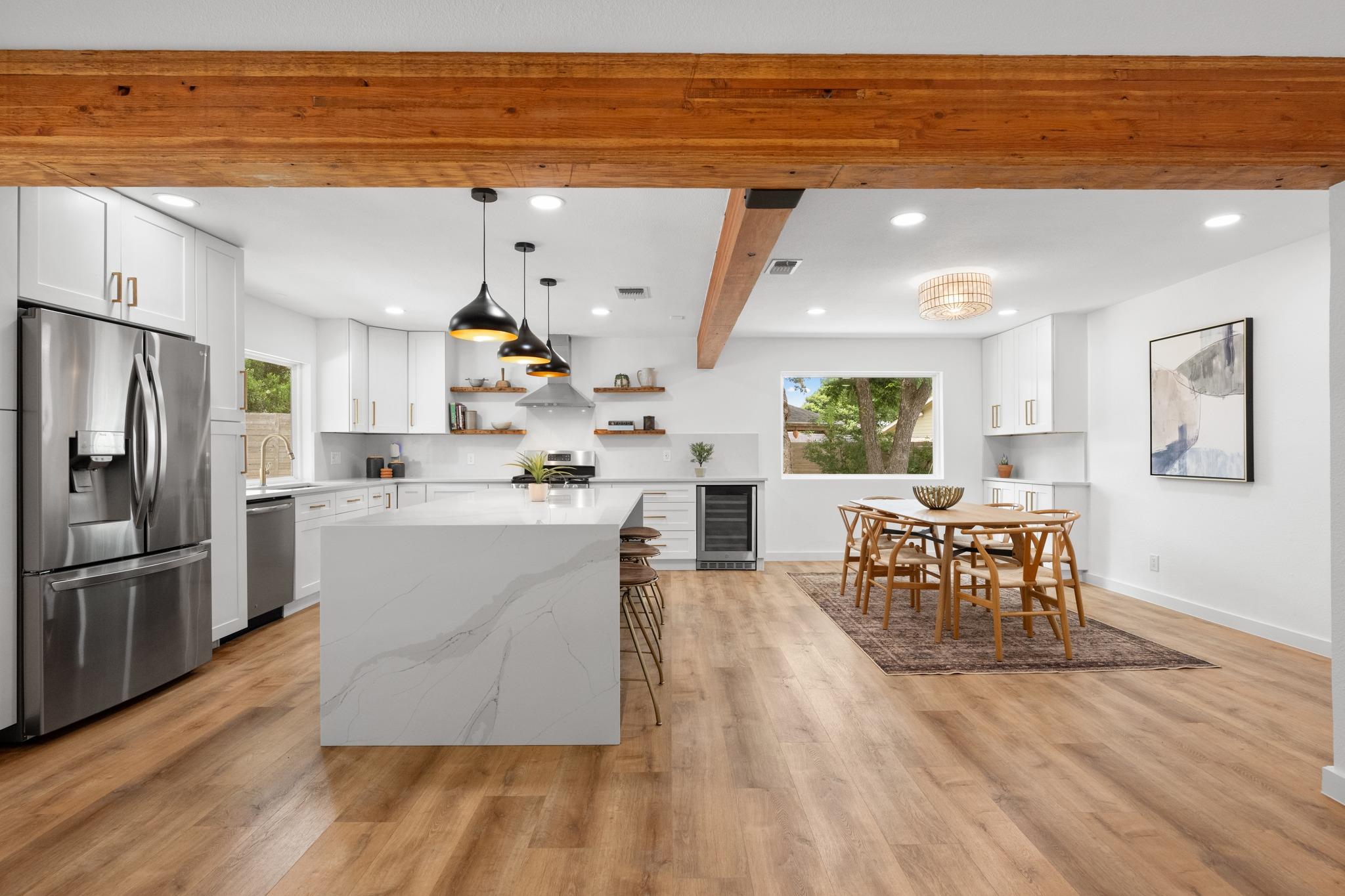 6304 Berkeley CV
