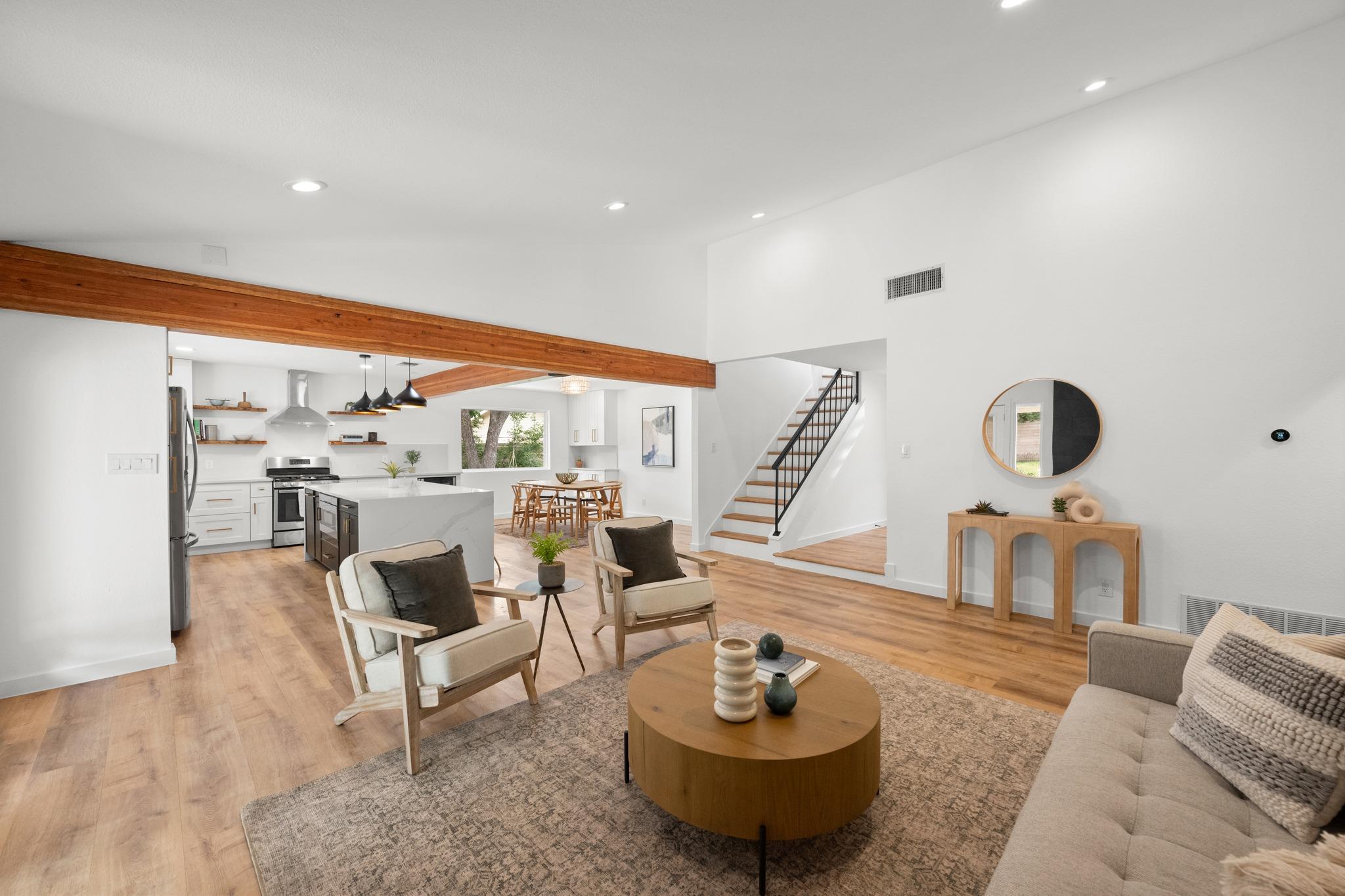 6304 Berkeley CV