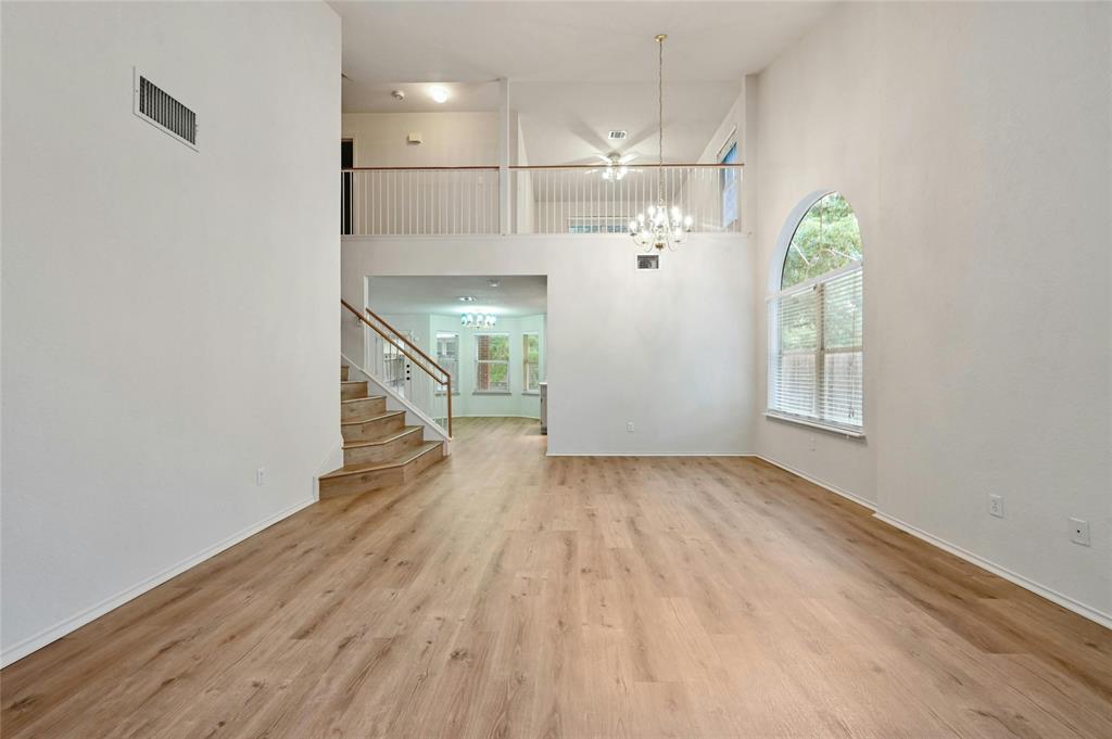 8314 Palace PKWY