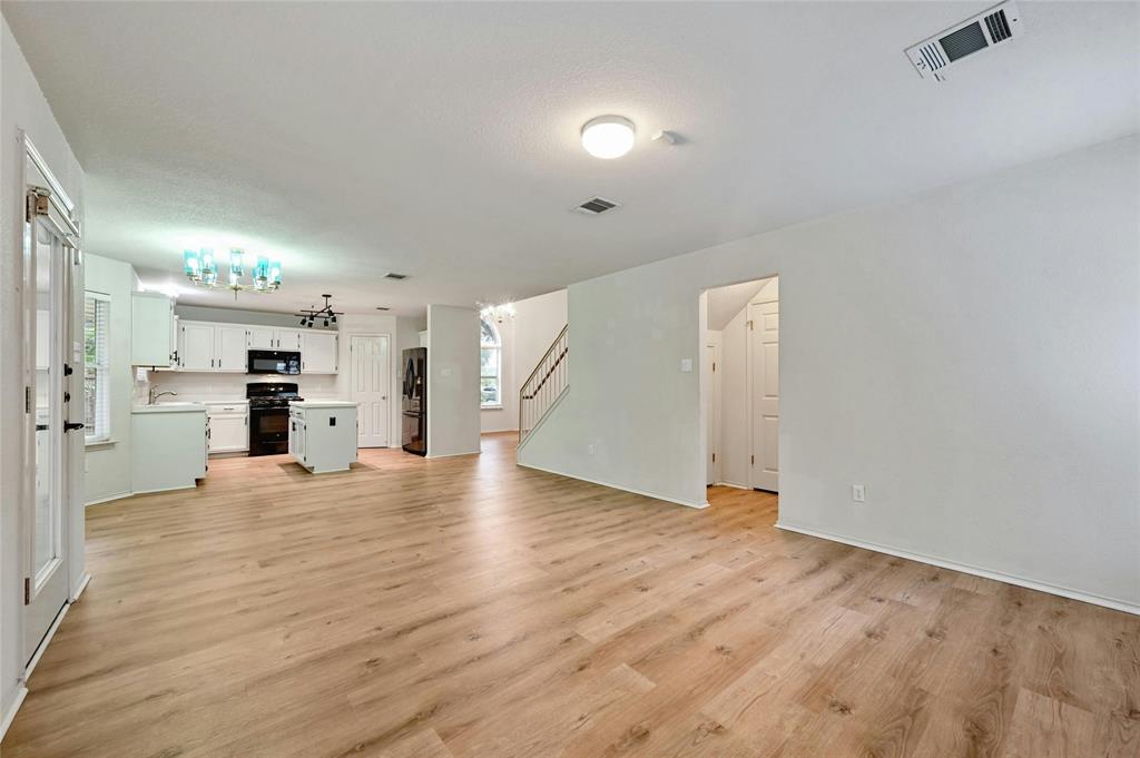 8314 Palace PKWY
