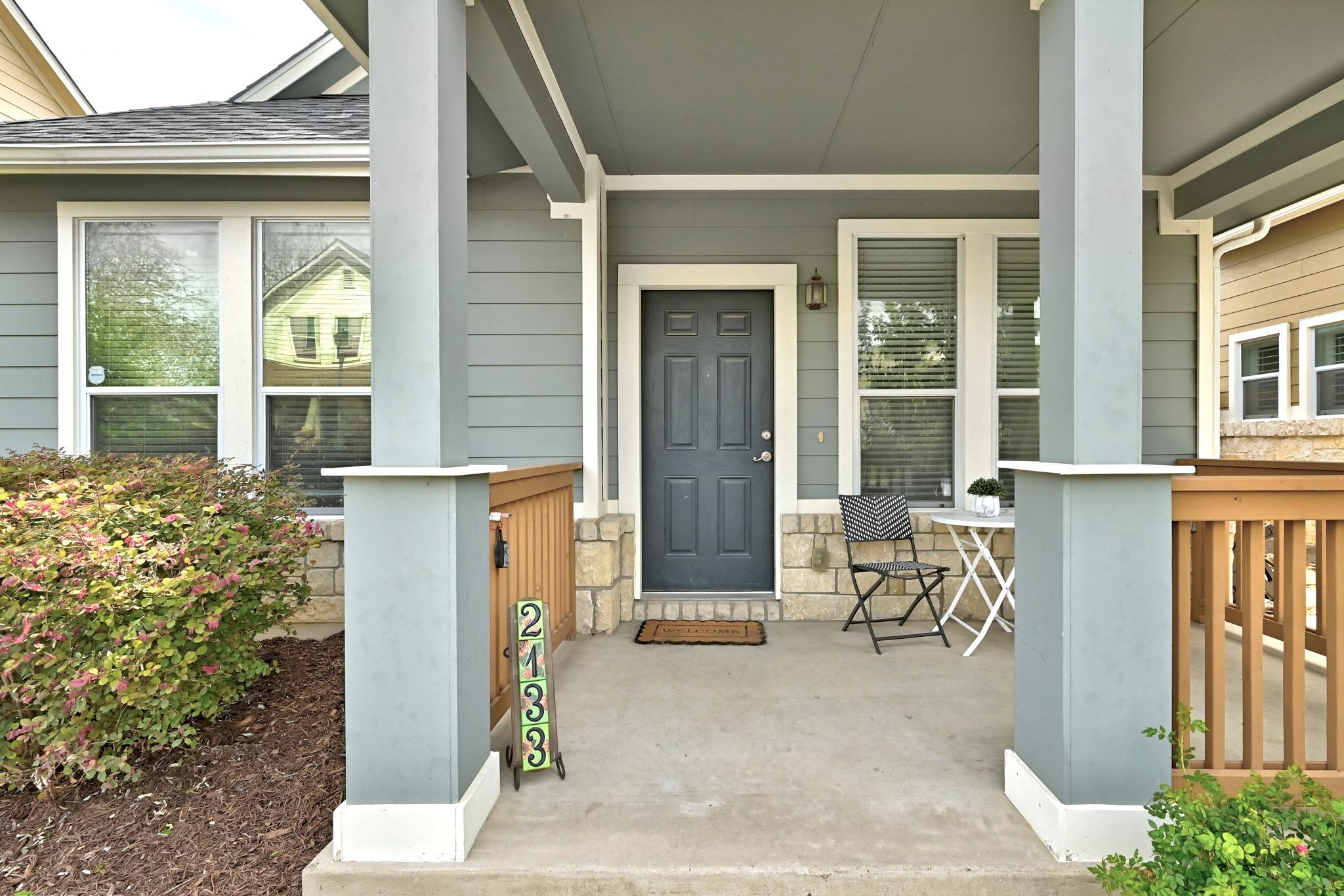 2133 Emma Long ST