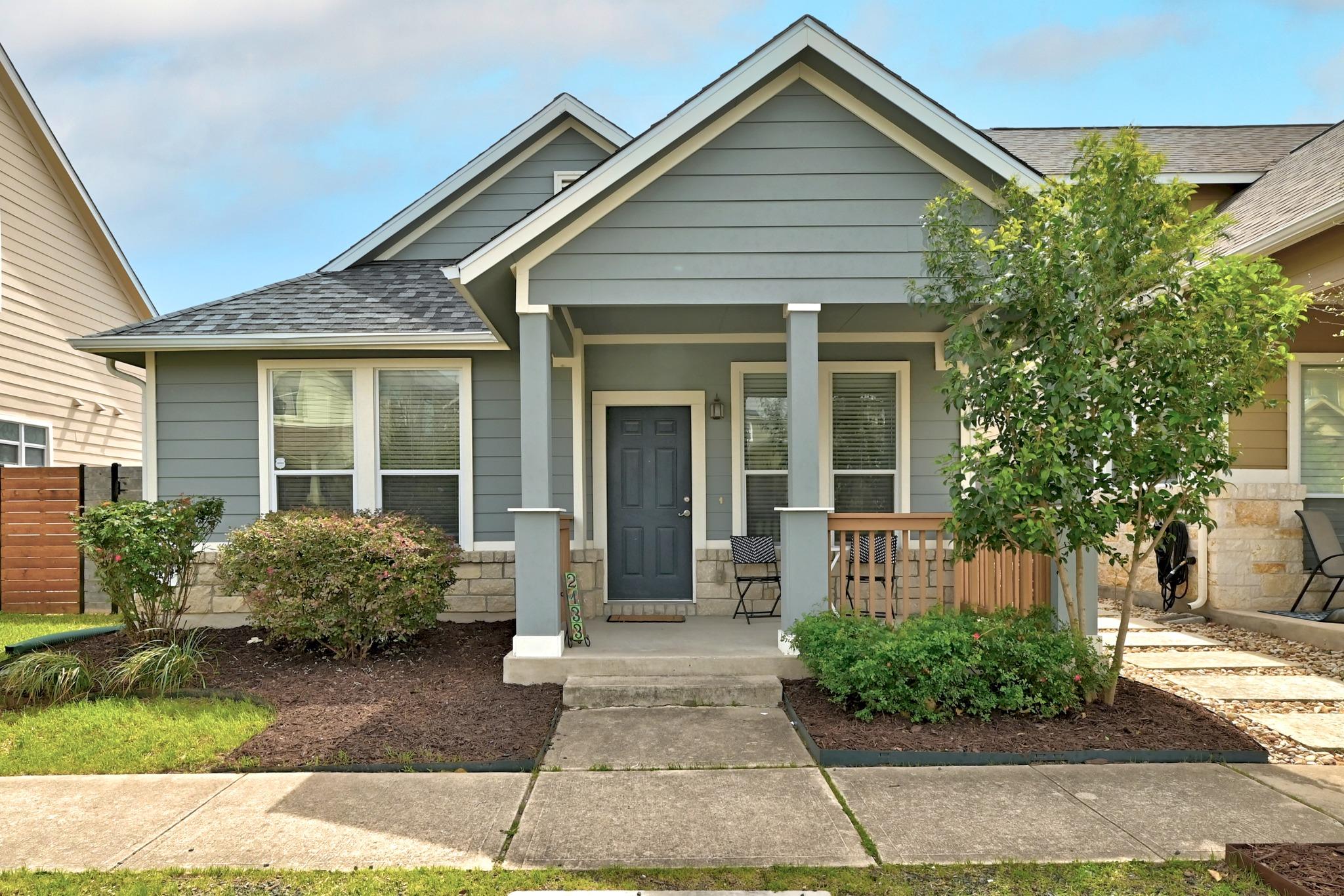 2133 Emma Long ST