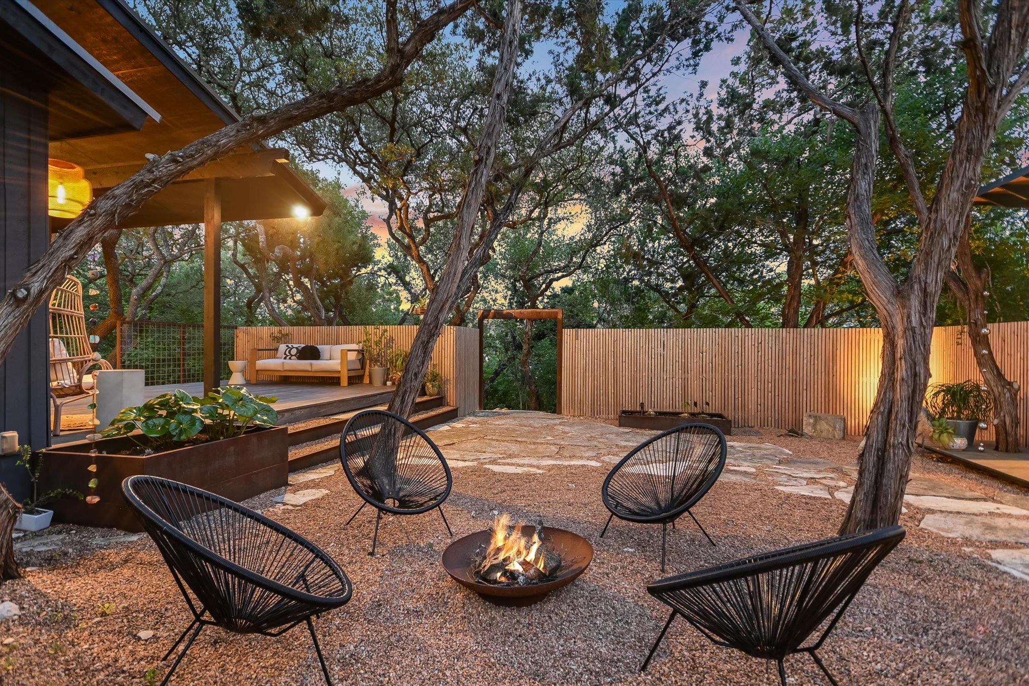 1213 Falcon Ledge DR