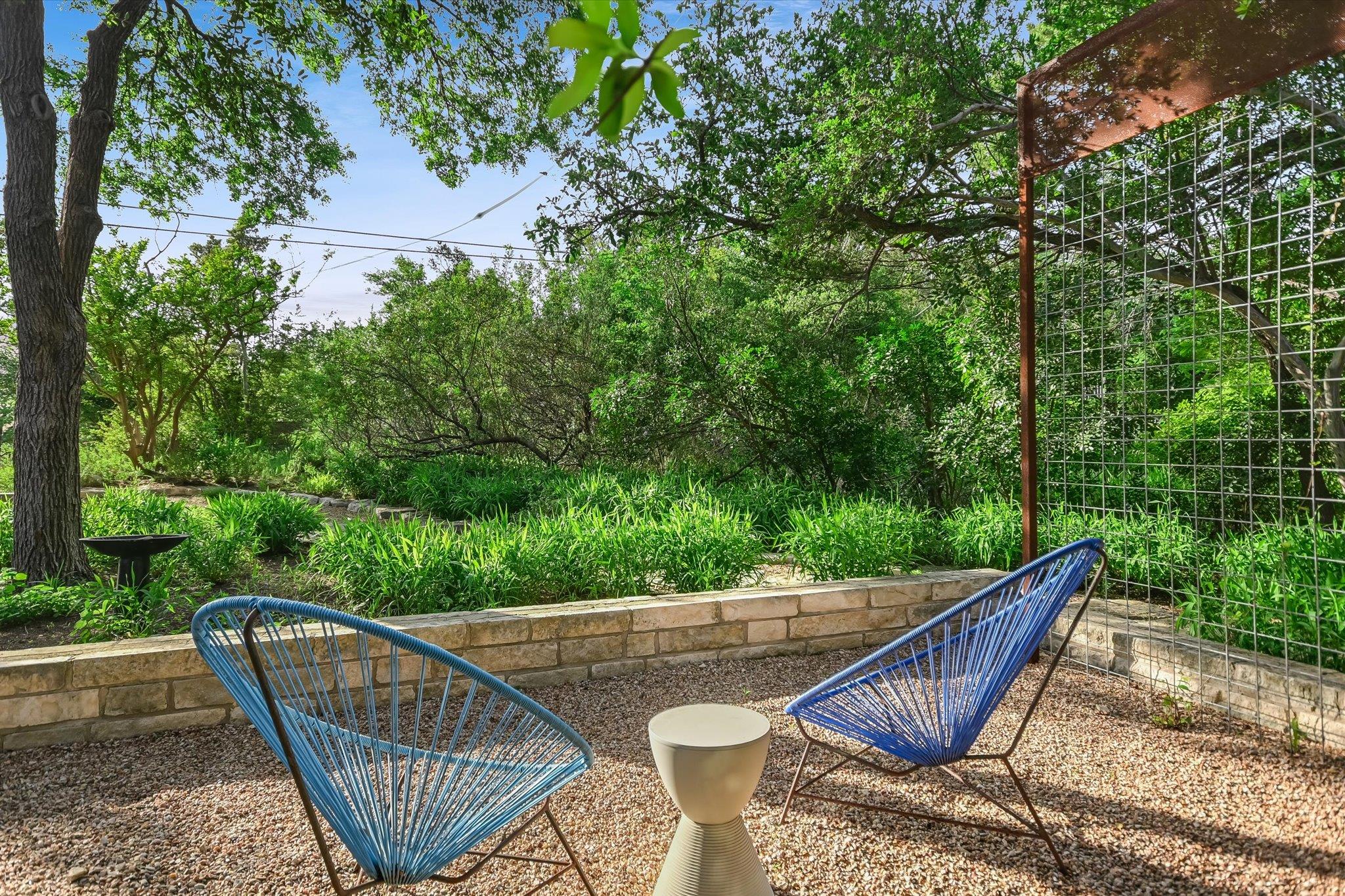 1213 Falcon Ledge DR