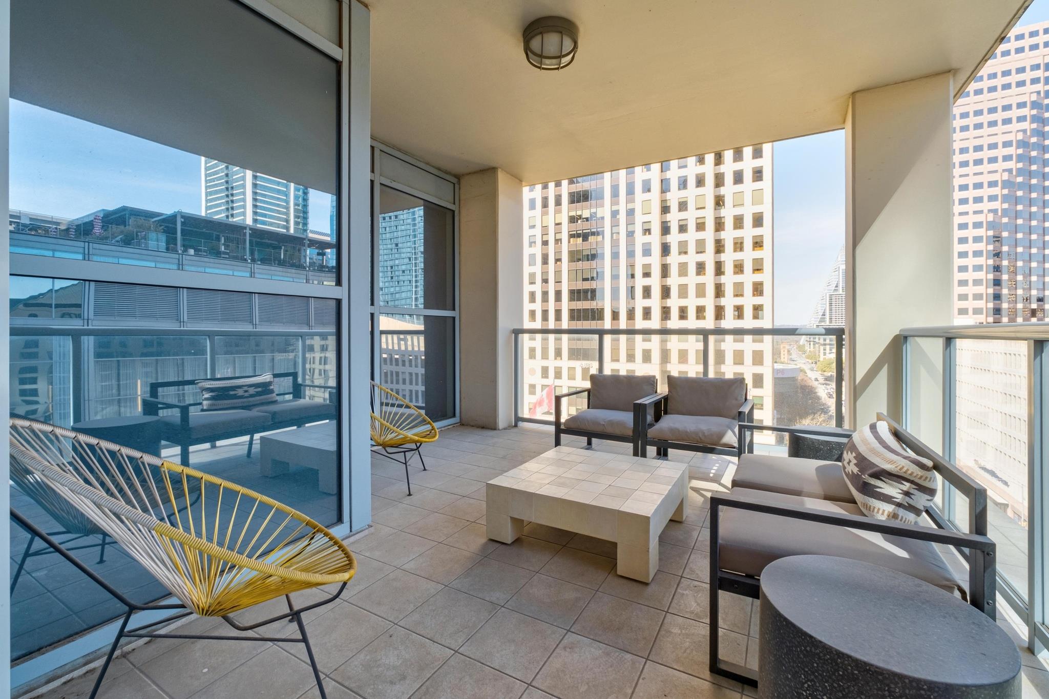 98 San Jacinto BLVD # 903
