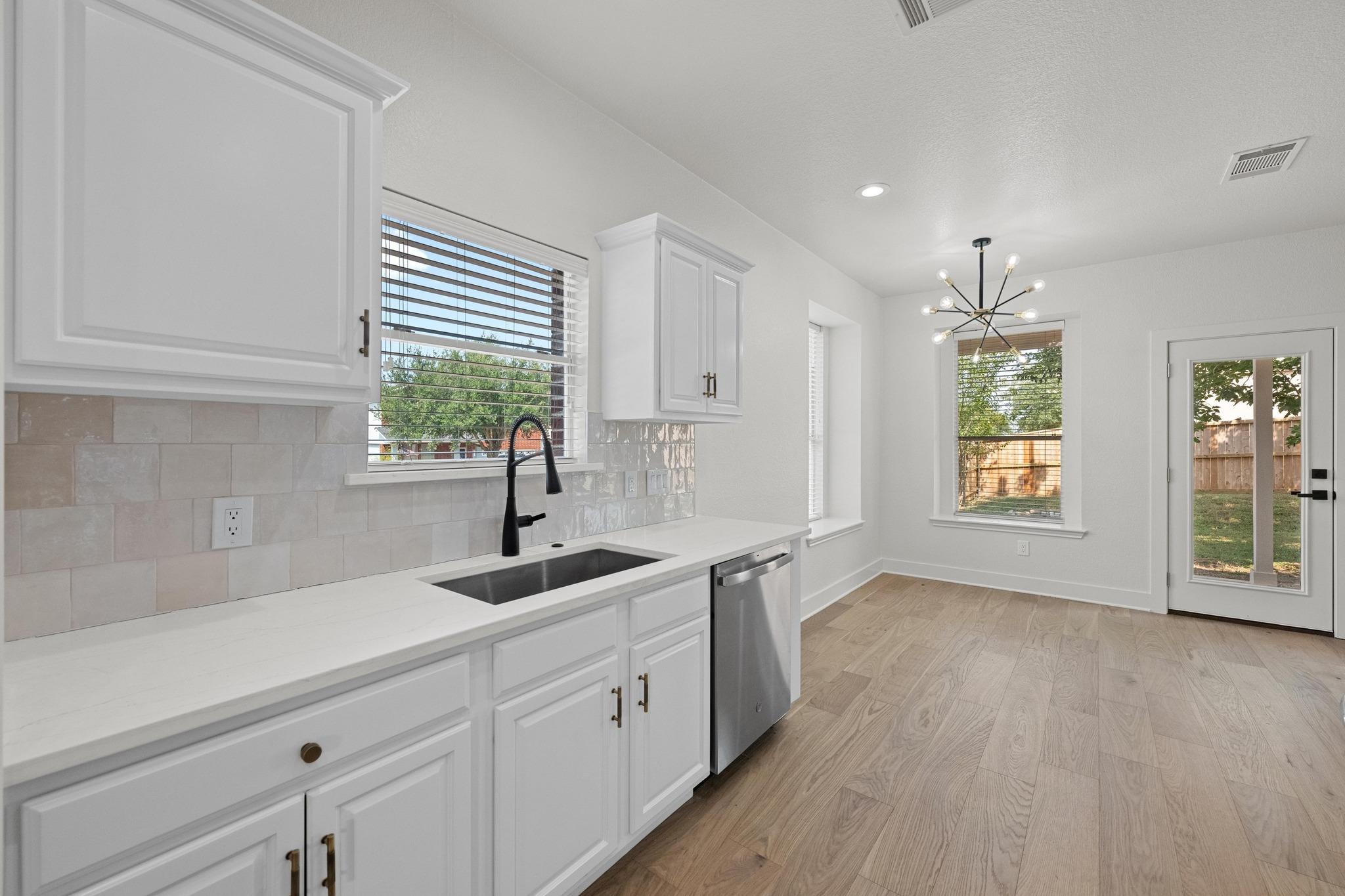 117 Waterloo DR