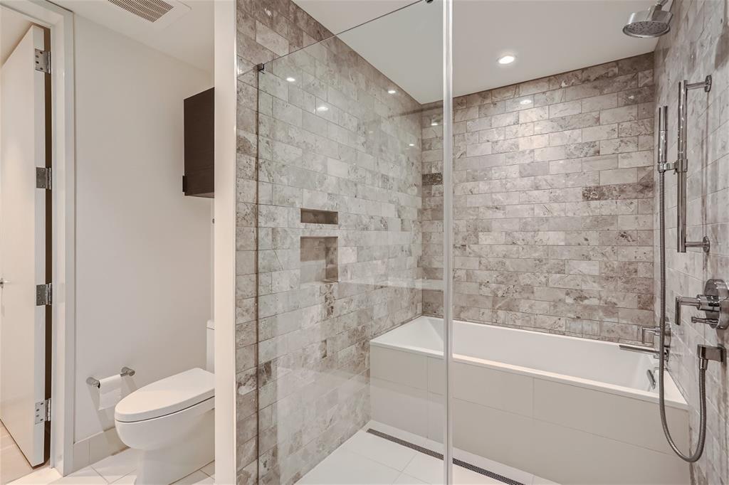 301 West Ave # 4807