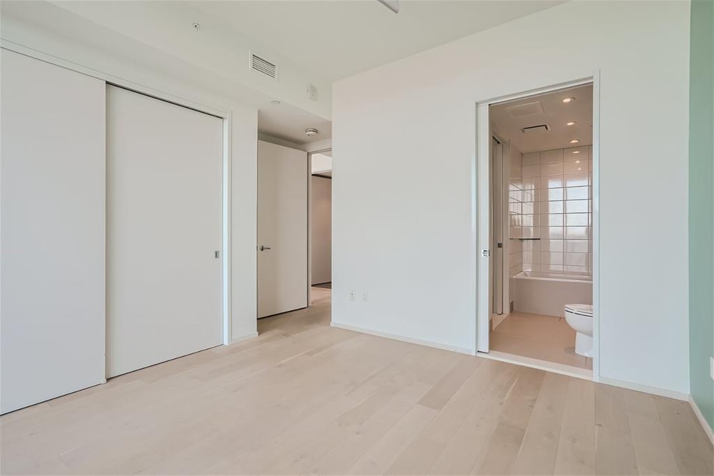 301 West Ave # 4807