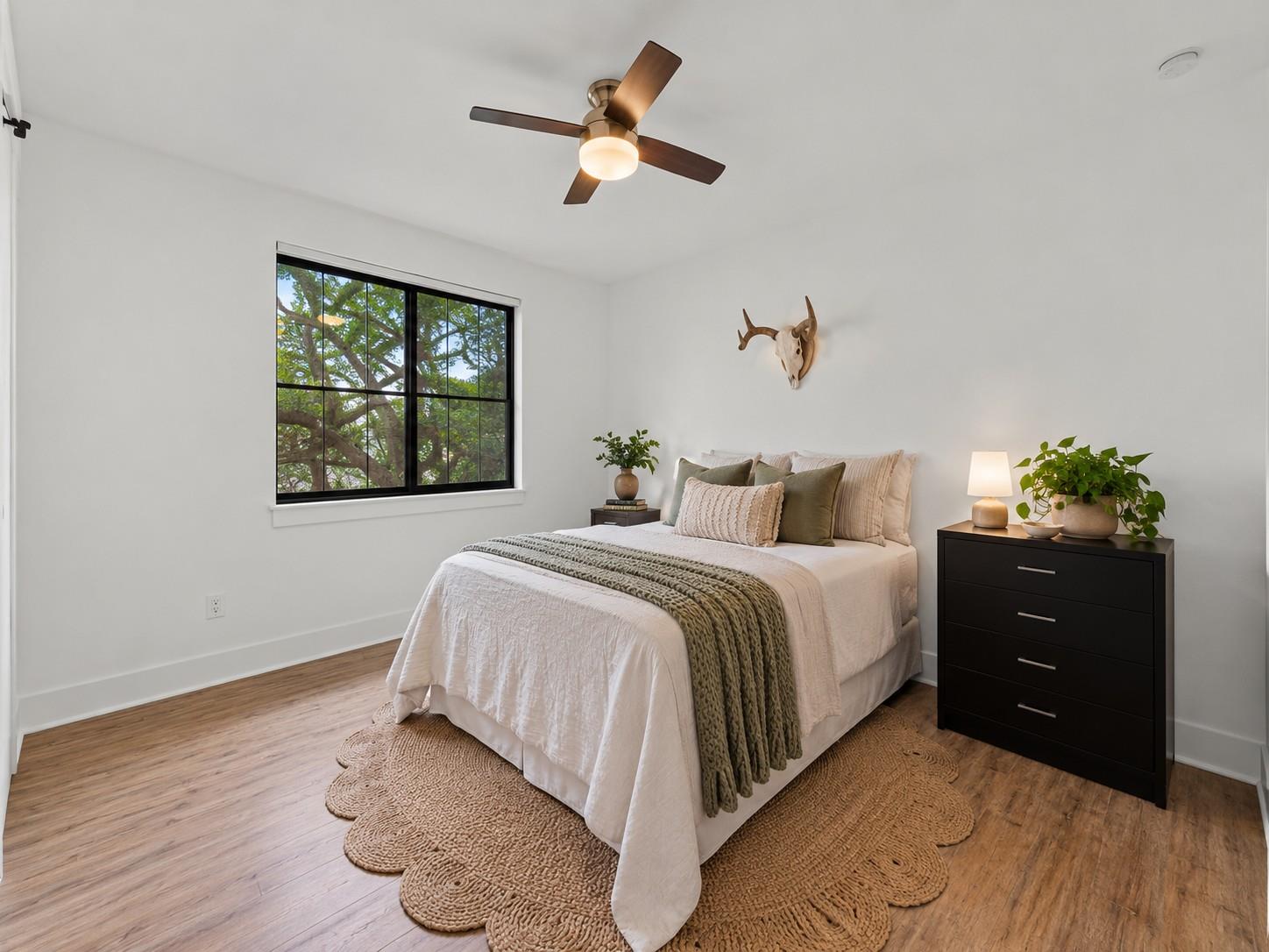 215 SANDY CREEK CV