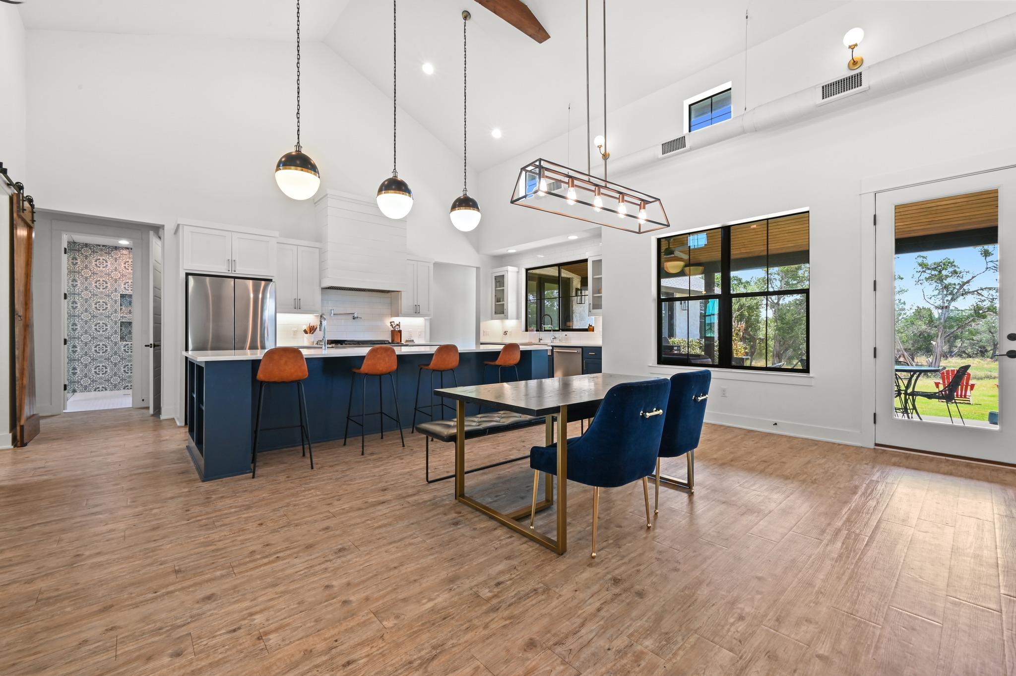 215 SANDY CREEK CV