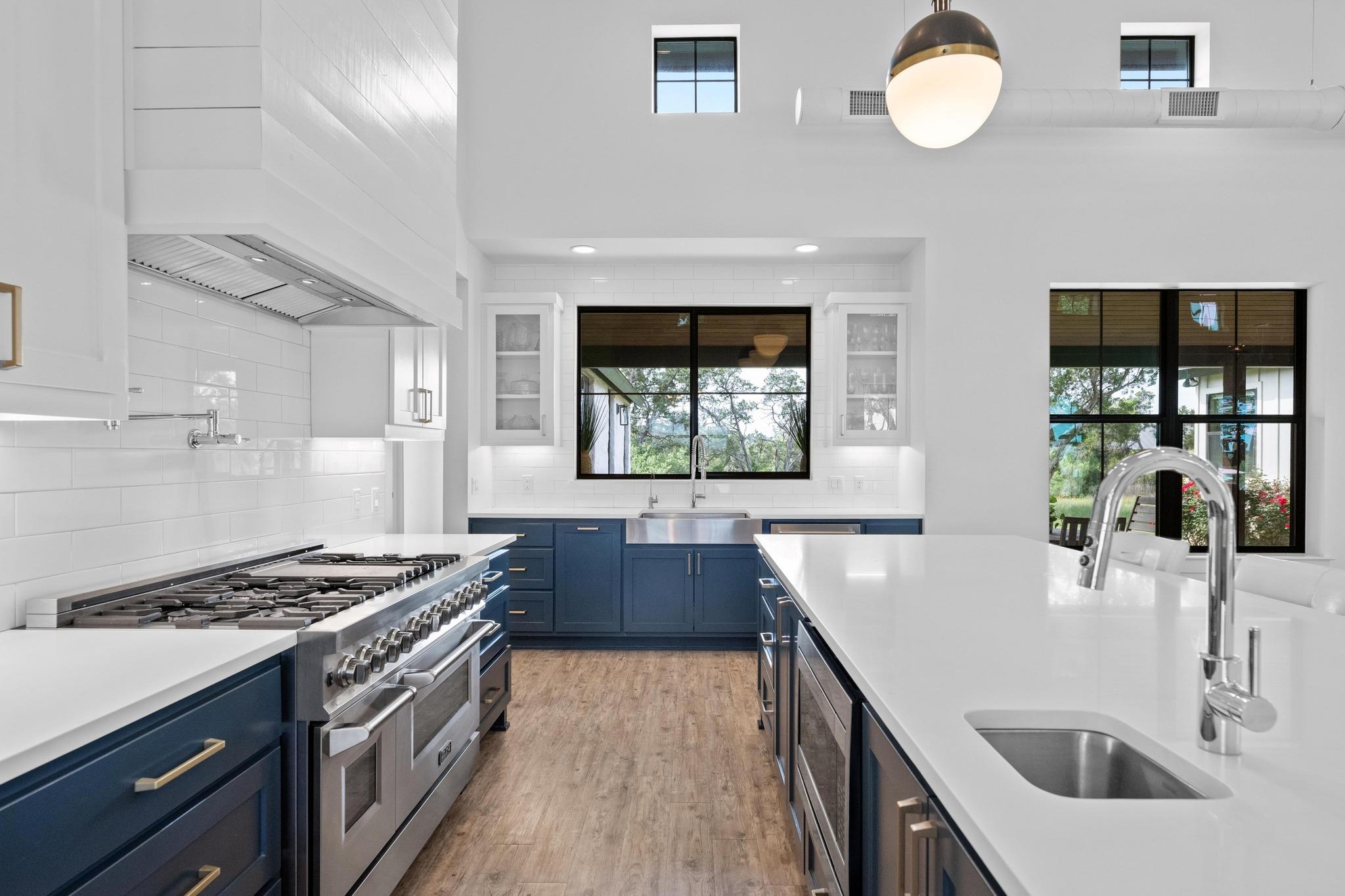 215 SANDY CREEK CV