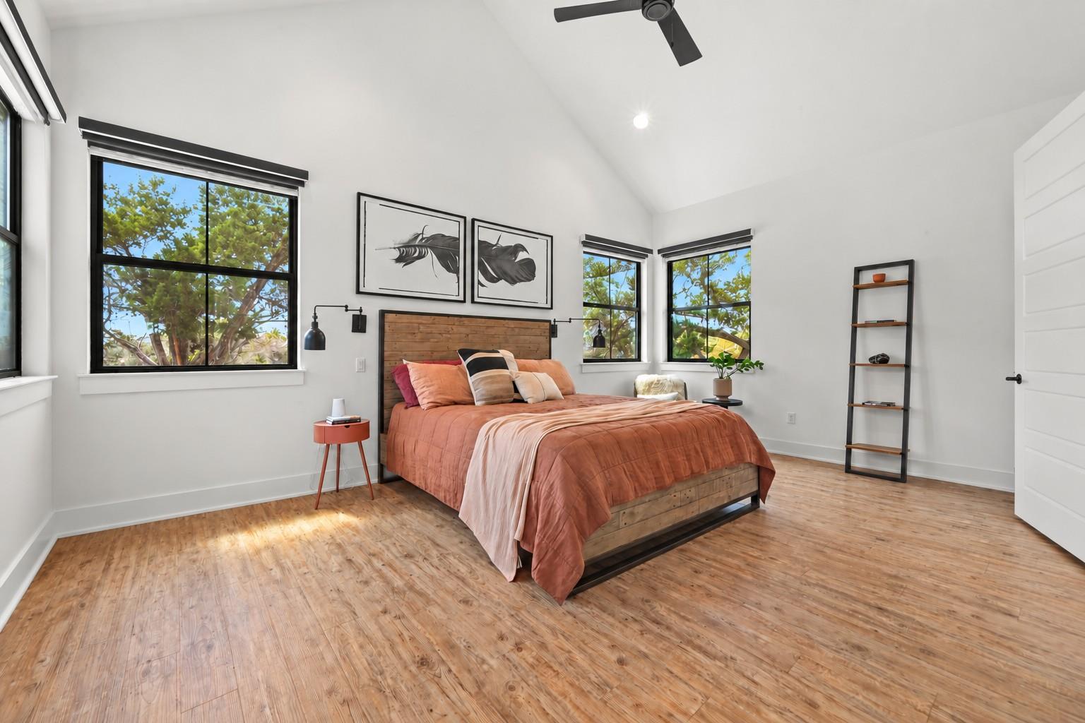 215 SANDY CREEK CV