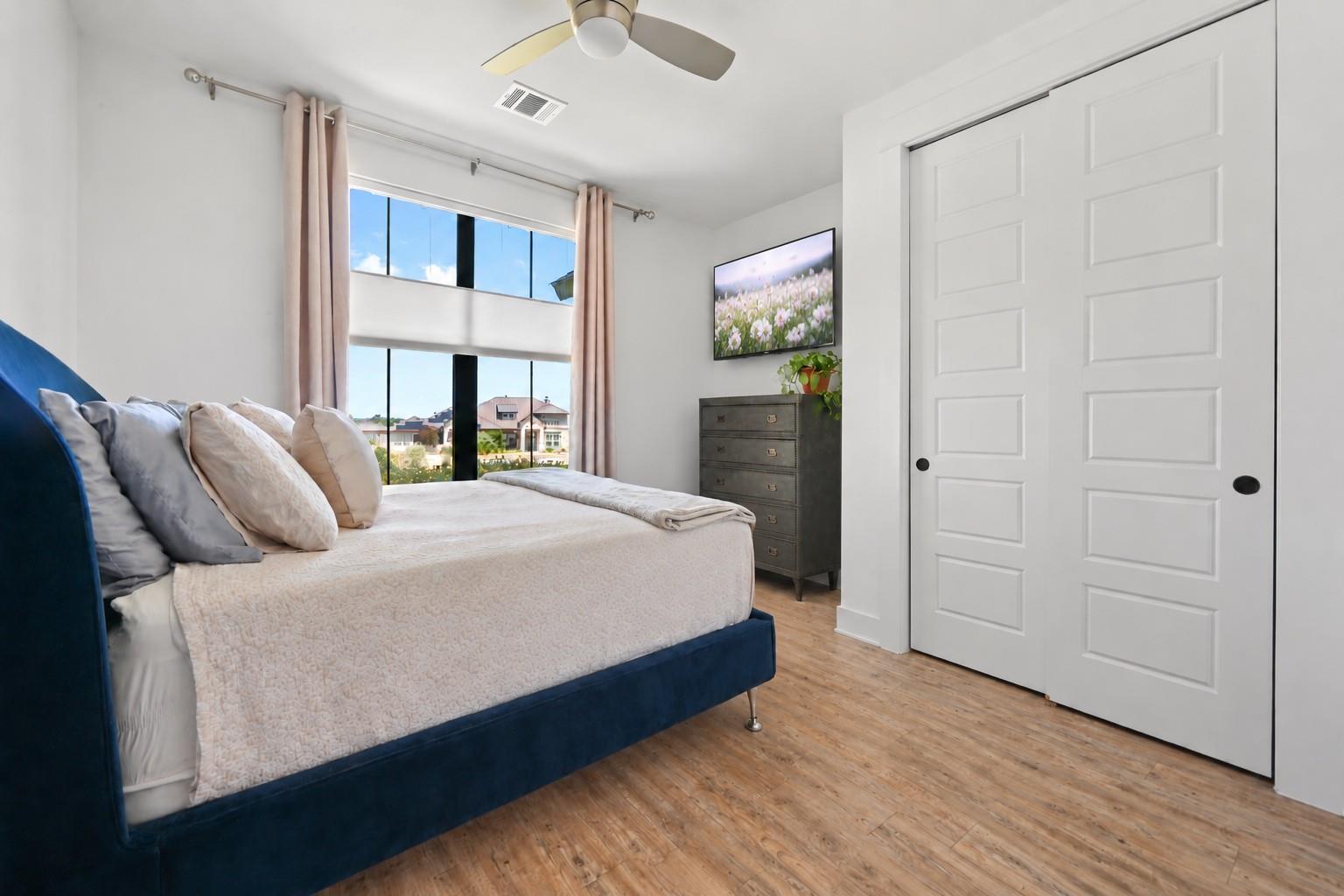 215 SANDY CREEK CV
