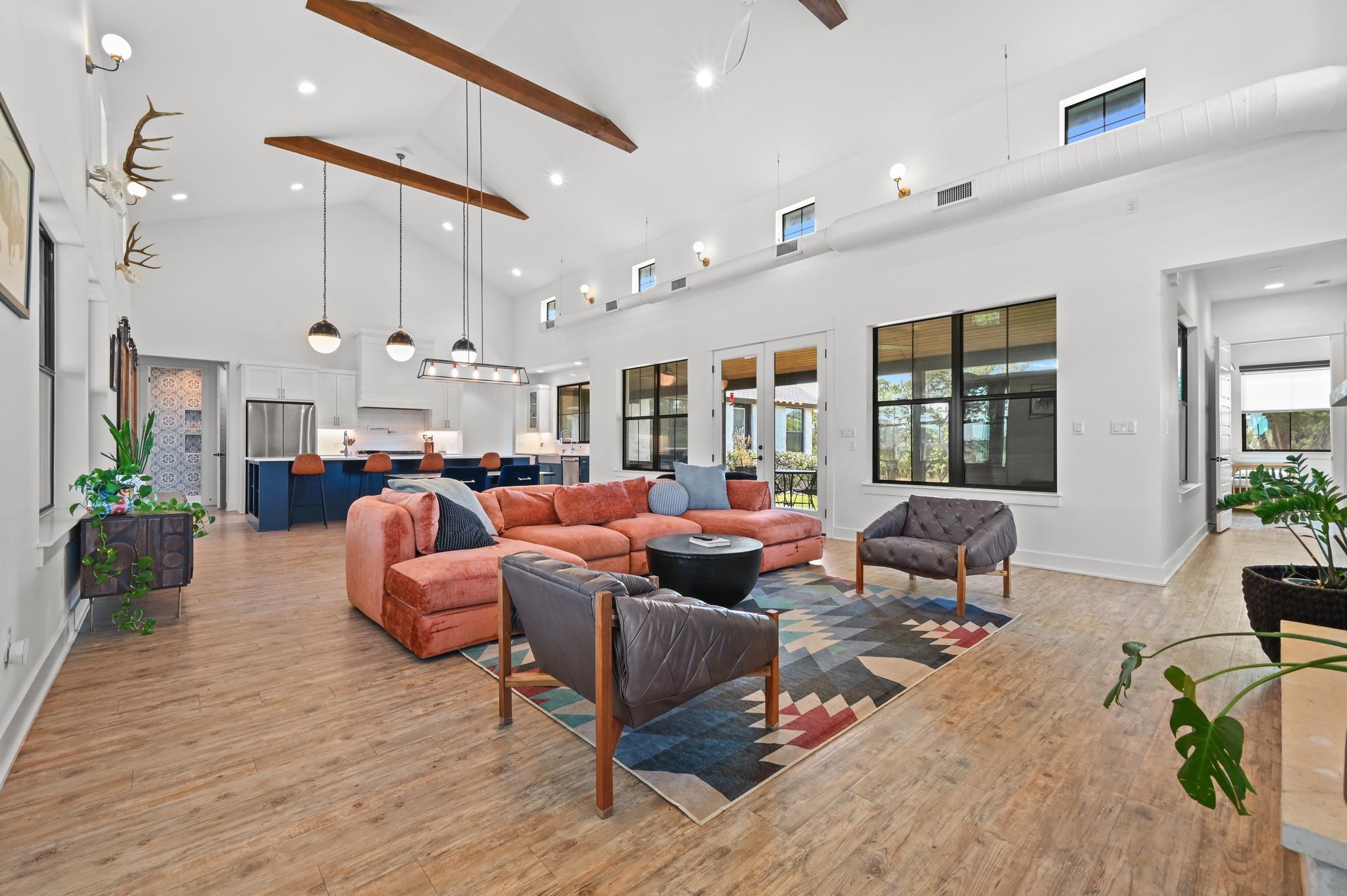 215 SANDY CREEK CV