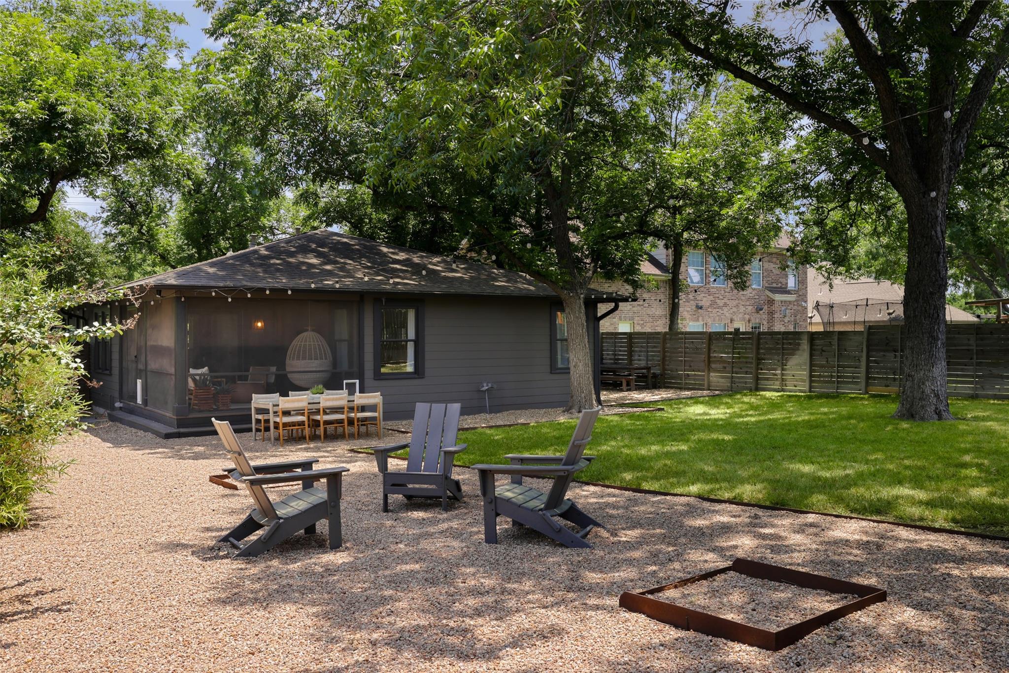 2804 Oakmont BLVD