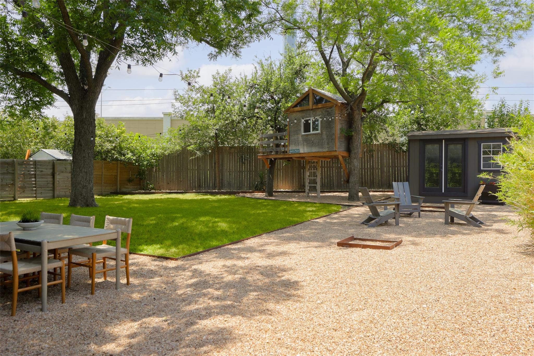 2804 Oakmont BLVD