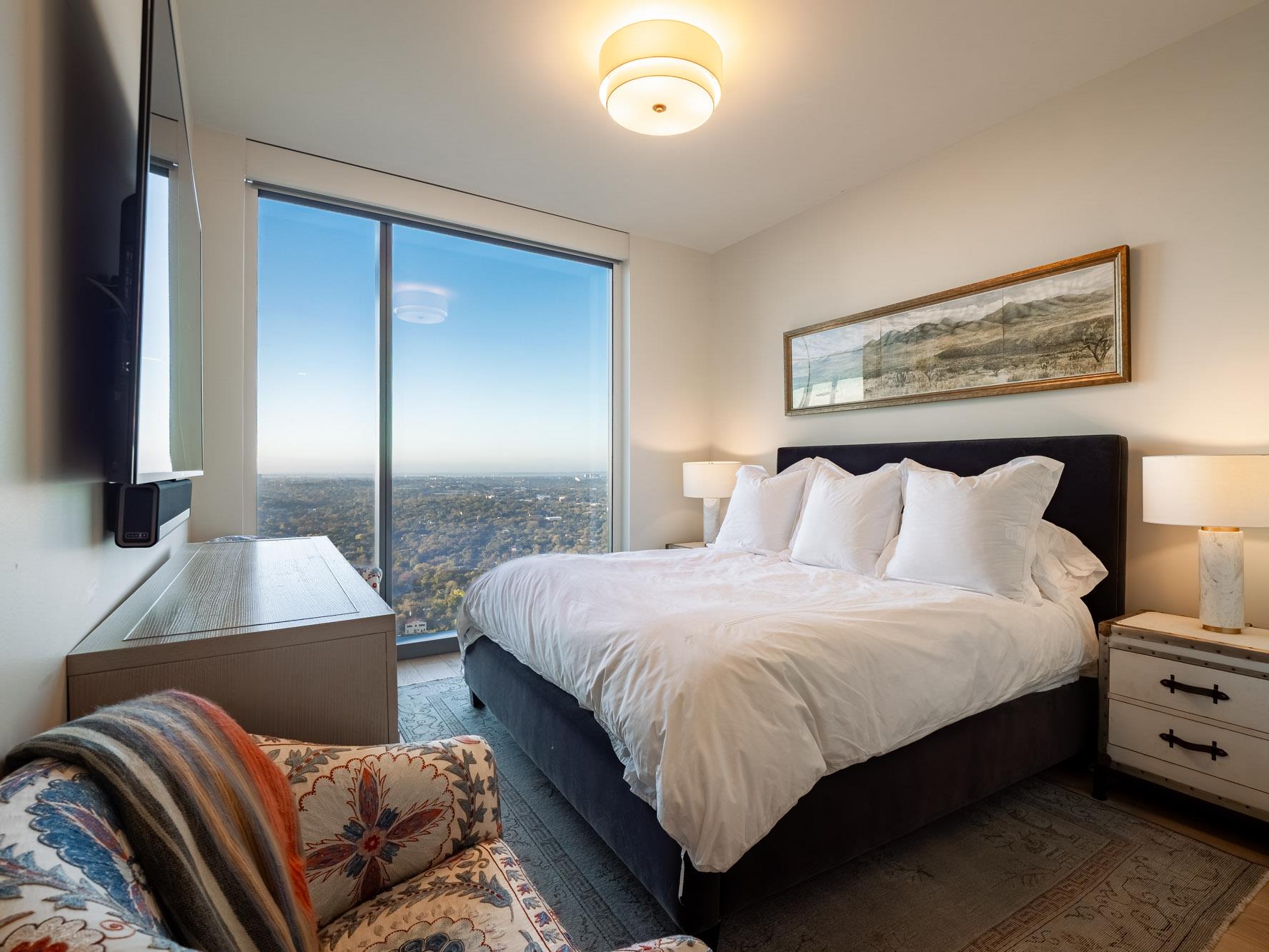 44 East Ave # 3906