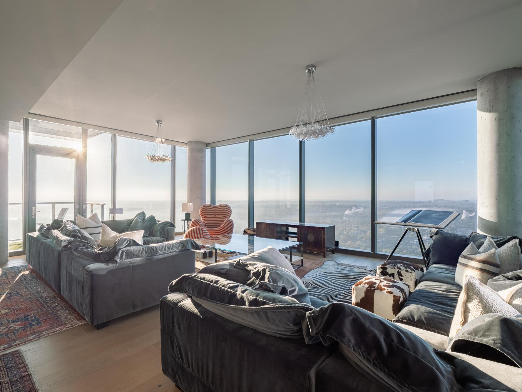 44 East Ave # 3906