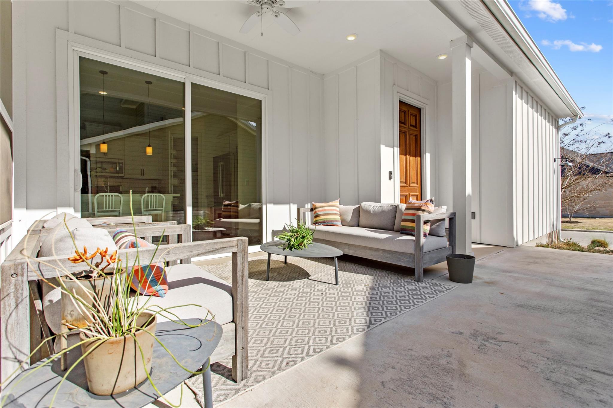 130 Volterra LN