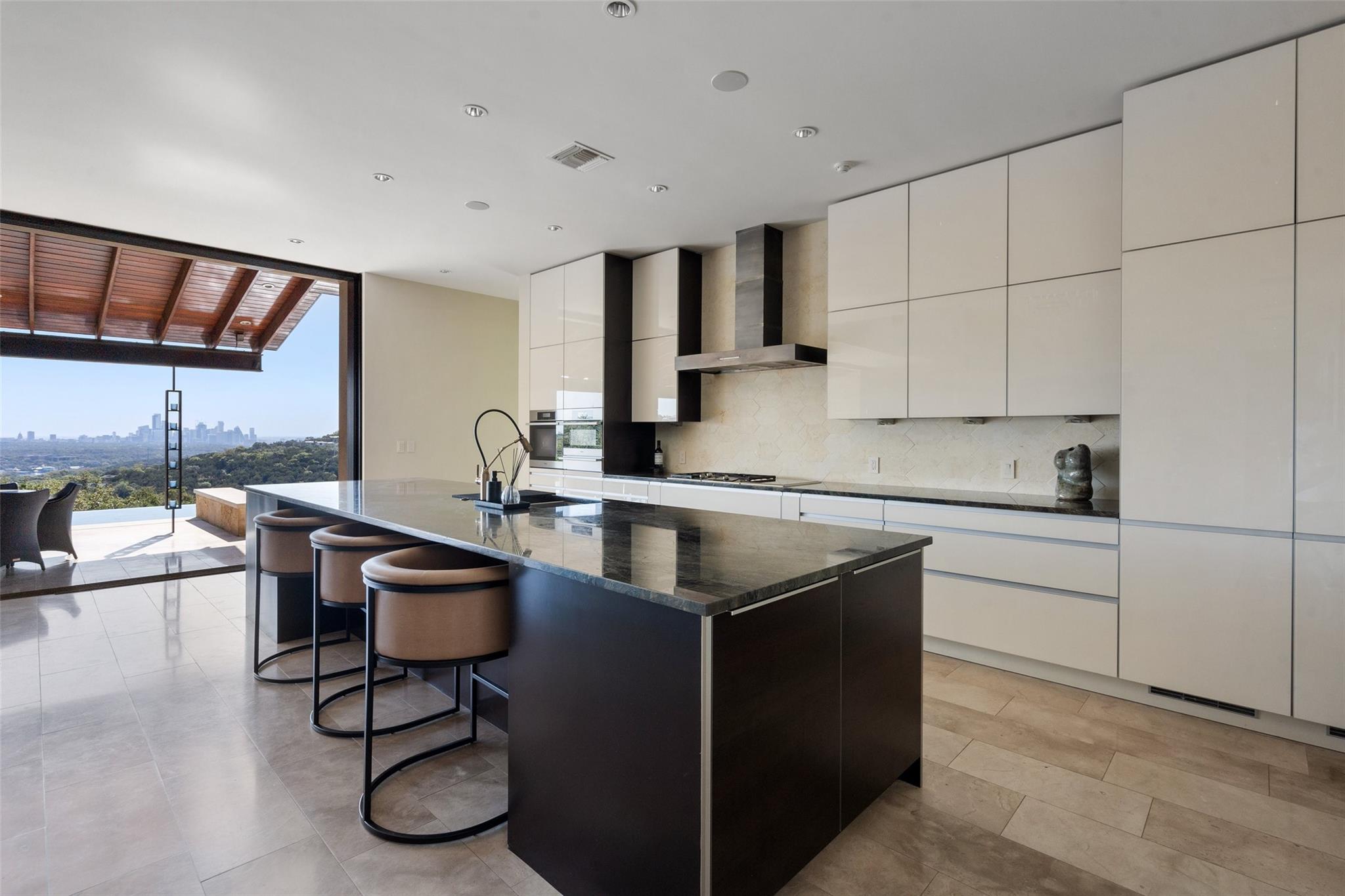 907 Terrace Mountain DR