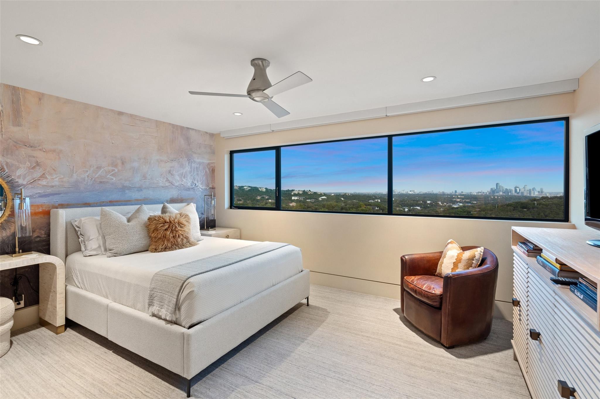 907 Terrace Mountain DR