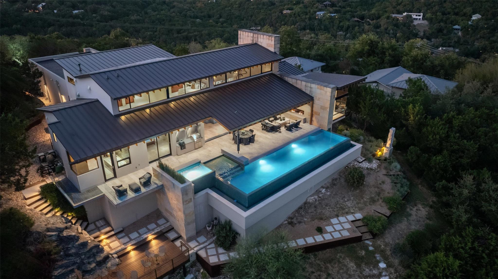 907 Terrace Mountain DR