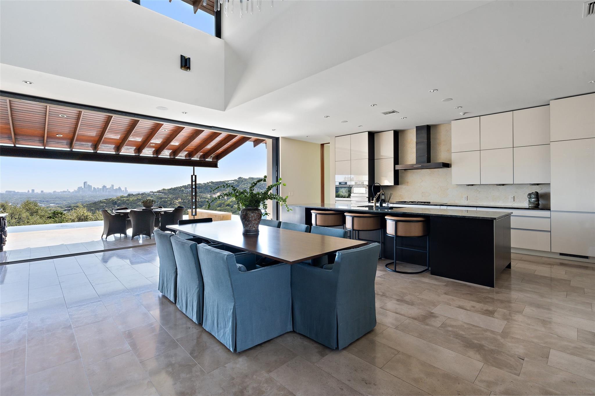 907 Terrace Mountain DR