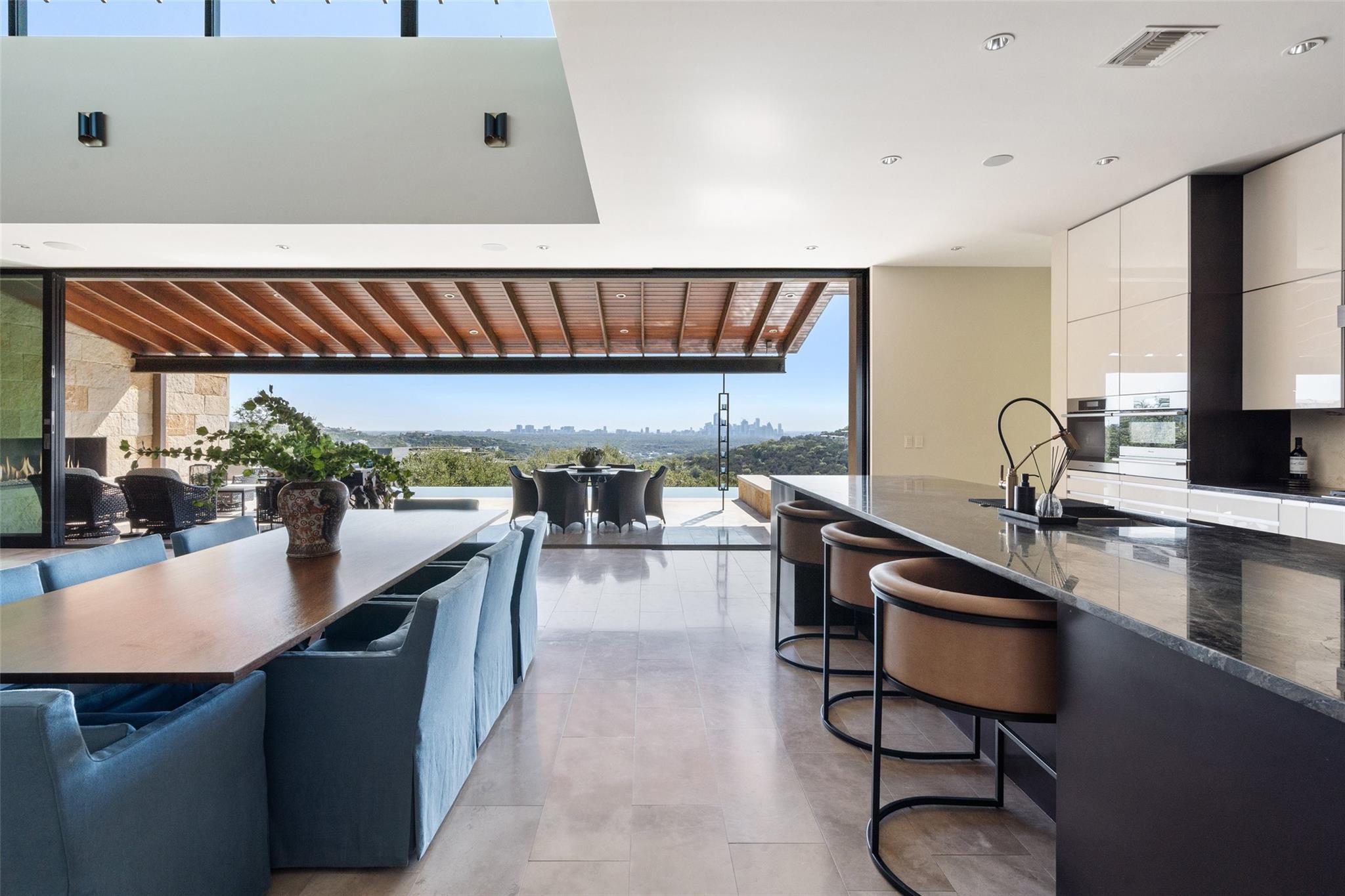 907 Terrace Mountain DR