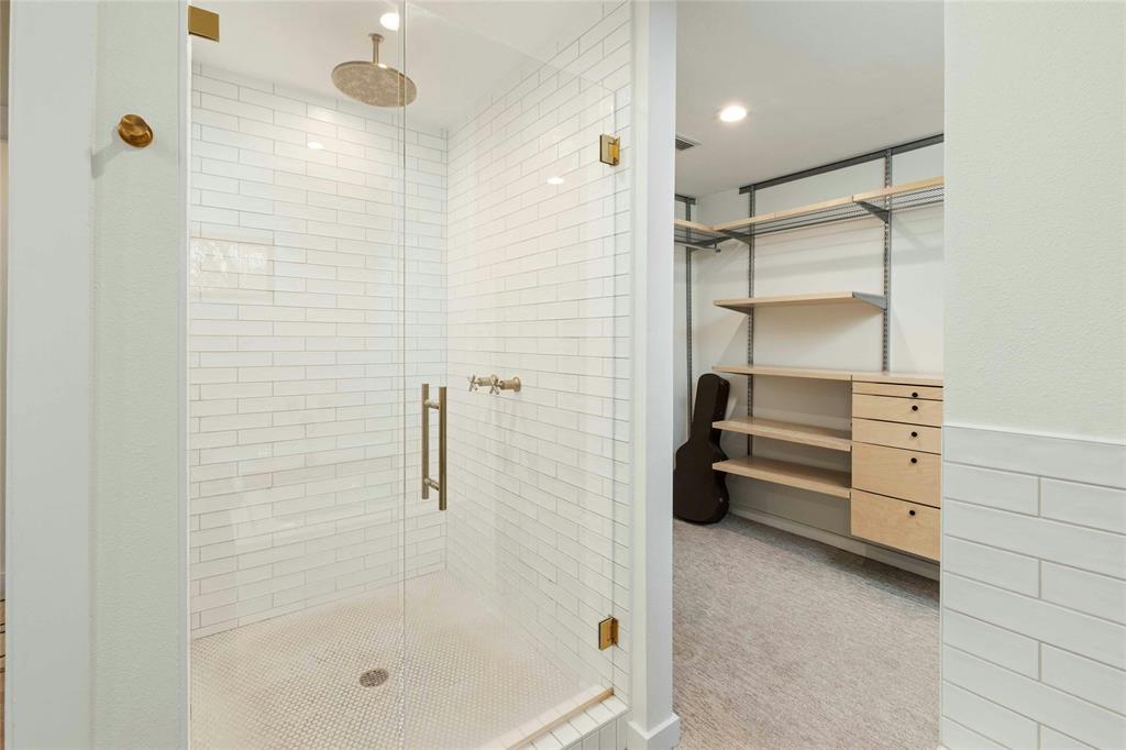 2803 Vance LN