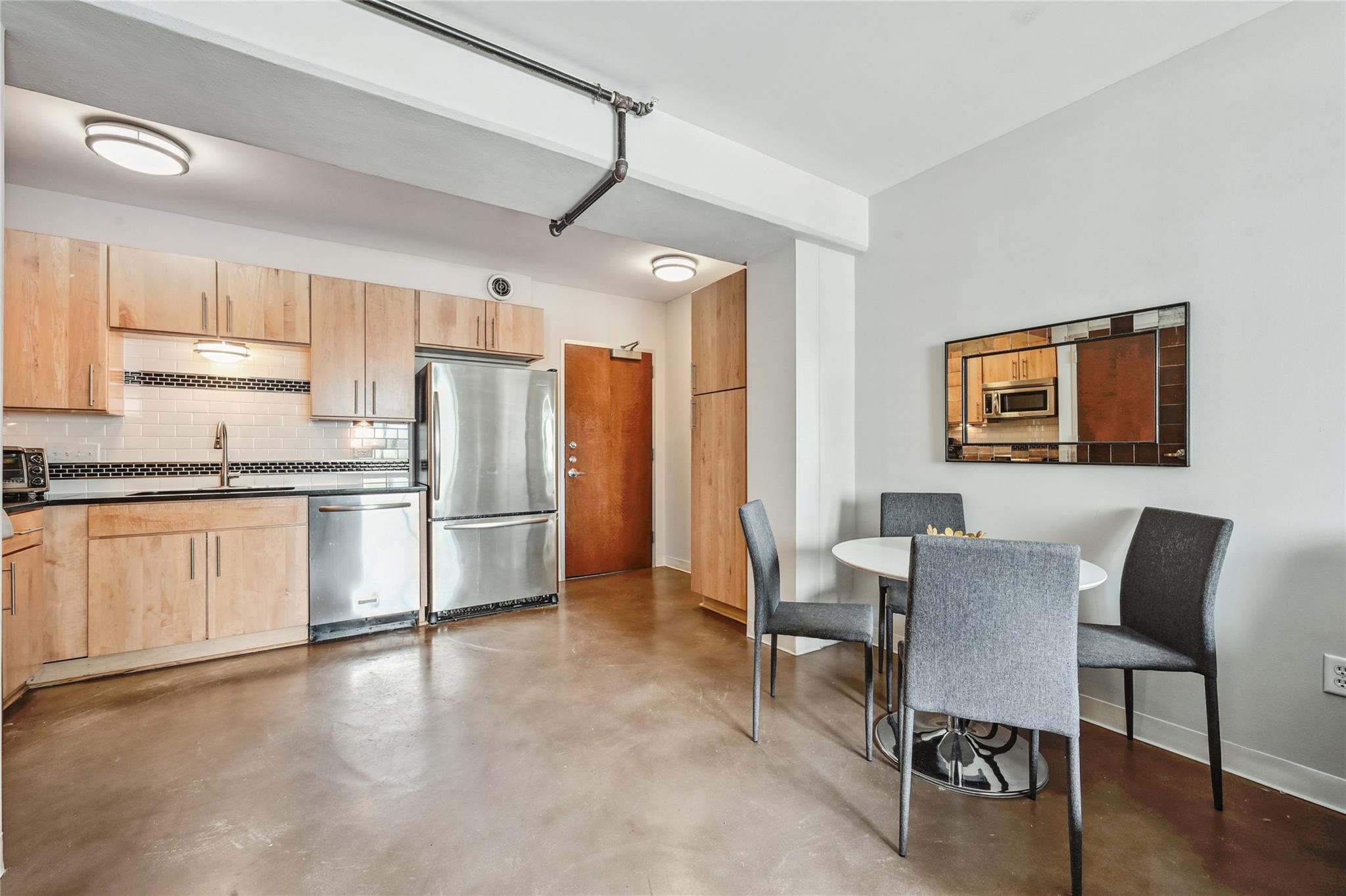 800 Brazos ST # 1111
